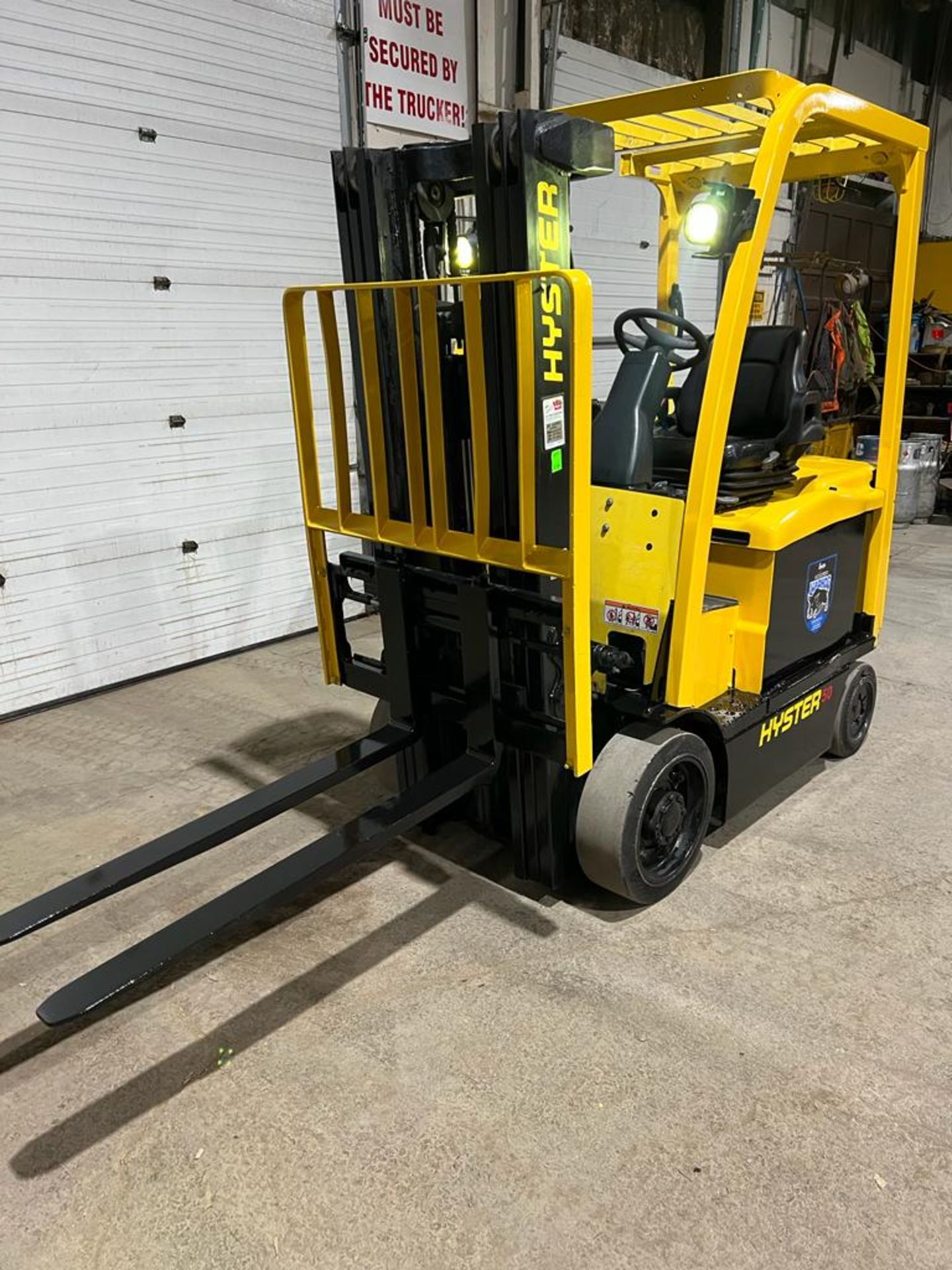 NICE 2016 Hyster 50 - 5,000lbs Capacity Forklift Electric - Safety to Nov 2023 - 48V with - Image 2 of 3