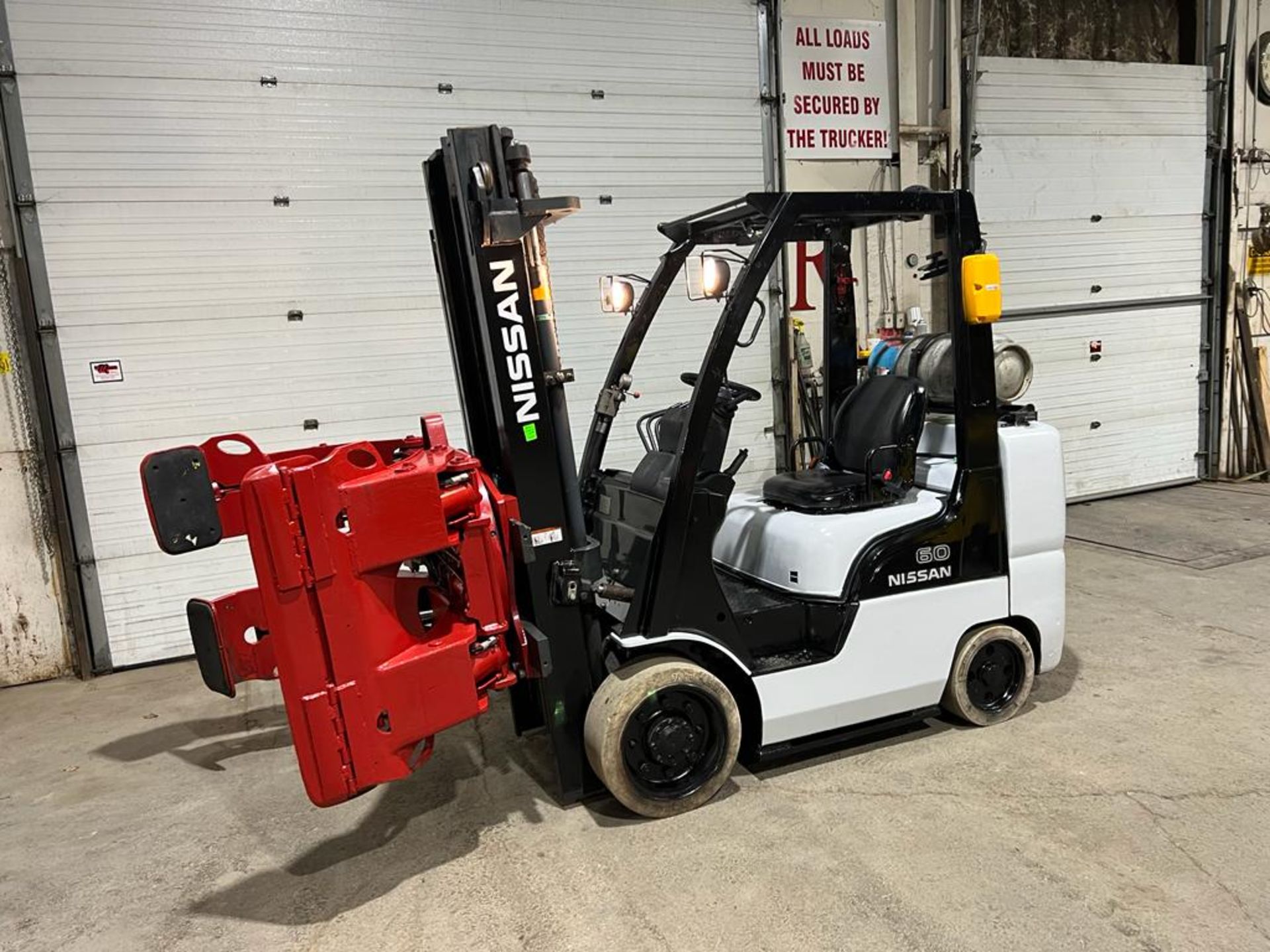 NICE Nissan 6,000lbs Capacity Forklift LPG (propane) with ROTATOR CLAMP Attachament - FREE