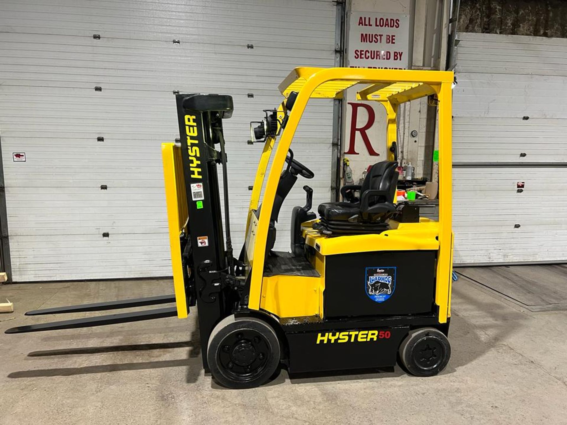 NICE 2016 Hyster 50 - 5,000lbs Capacity Forklift Electric - Safety to Nov 2023 - 48V with