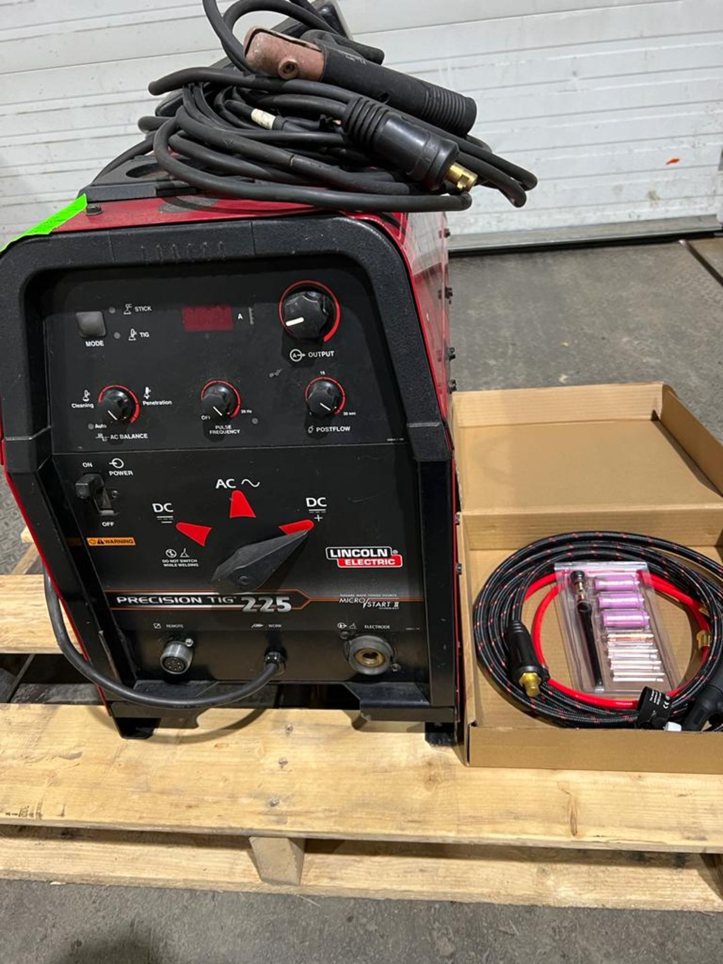 Lincoln Precision Tig 225 Tig Welder with NEW Air Cooled Gun with Cables and Foot Pedal 460/575V - Image 3 of 3