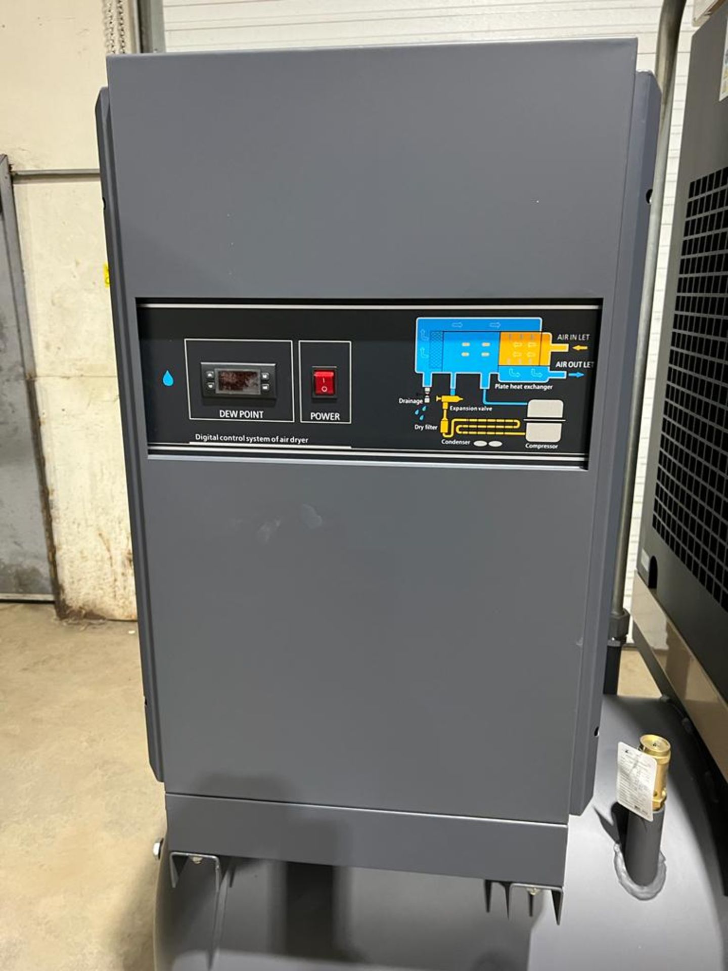 Pneu-Airtec model 30FF - 30HP Air Compressor with built on DRYER - MINT UNUSED COMPRESSOR with - Image 3 of 4