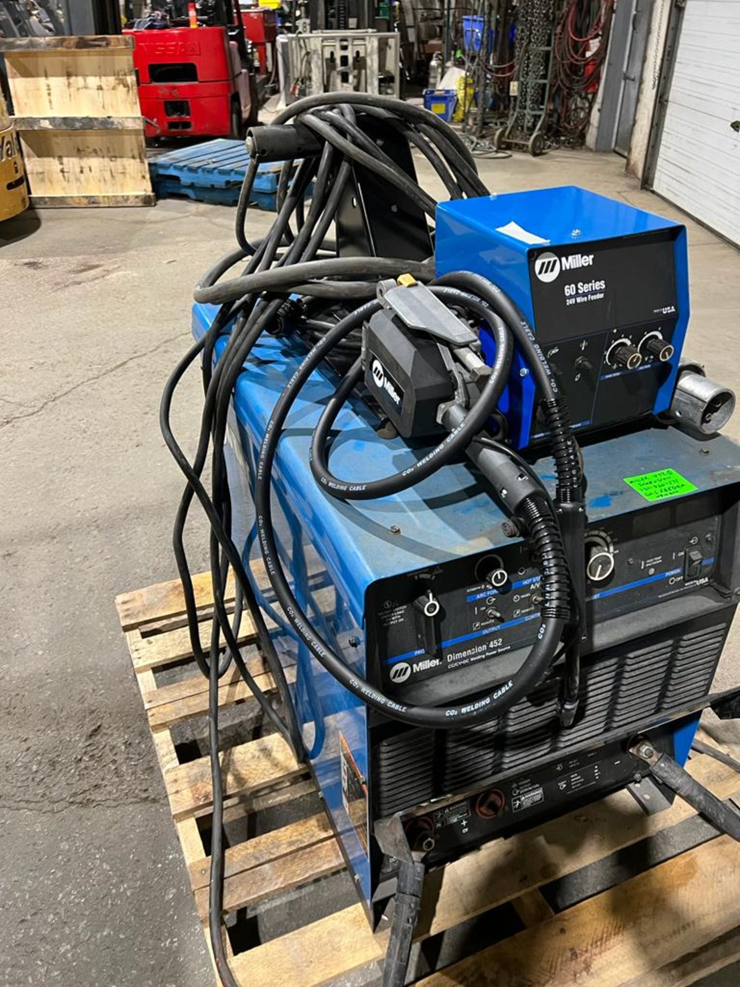 Miller 452 Dimension Mig Welder with 60 Series 4-Wheel Wire Feeder Complete with NEW GUN LOTS of - Image 3 of 3