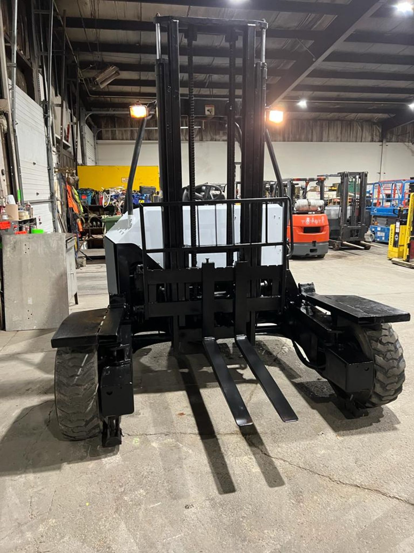 Palfinger Crayler CR55 5,500lbs Capacity OUTDOOR 4-Way Forklift VERY LOW HOURS, 48" Forks - Image 2 of 8