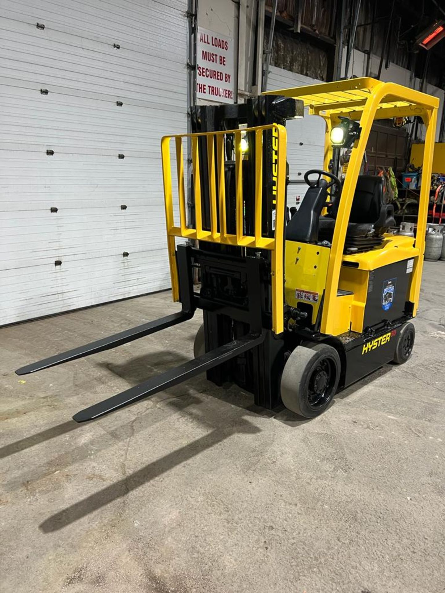 NICE 2016 Hyster 50 - 5,000lbs Capacity Forklift Electric NEW FORKS - Safety to Nov 2023 - 48V - Image 2 of 4