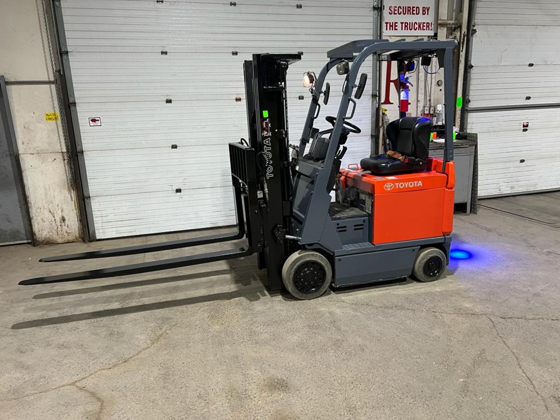 NICE Toyota 3,600lbs Capacity Forklift with 72" Forks with Sideshift & Fork Positioner 36V Battery