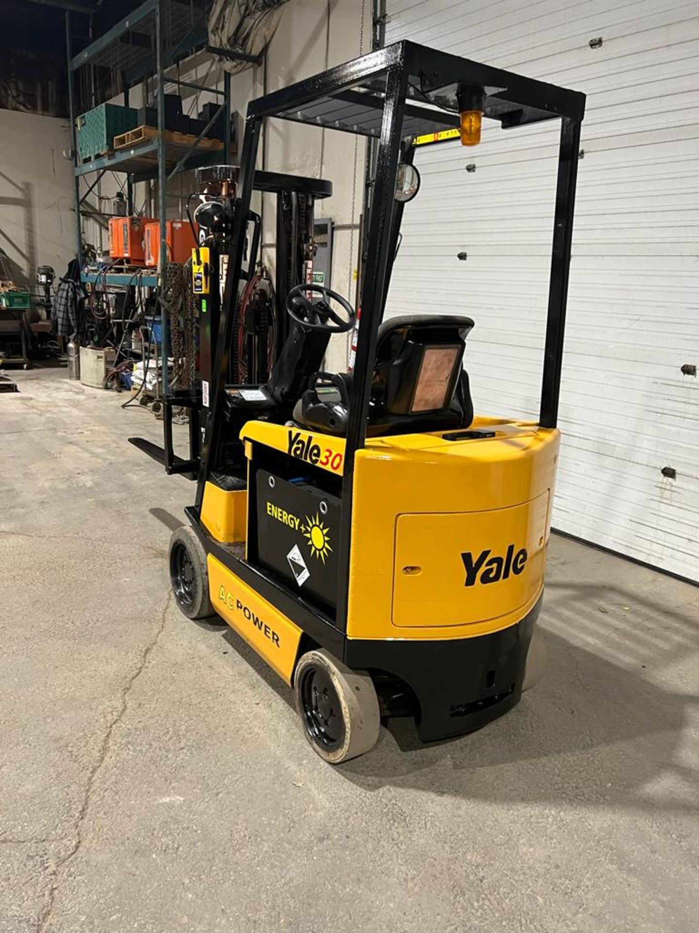 NICE 2008 Yale 30 - 3,000lbs Capacity Forklift Electric with NEW 36V Battery, Sideshift with 3-stage - Image 2 of 4