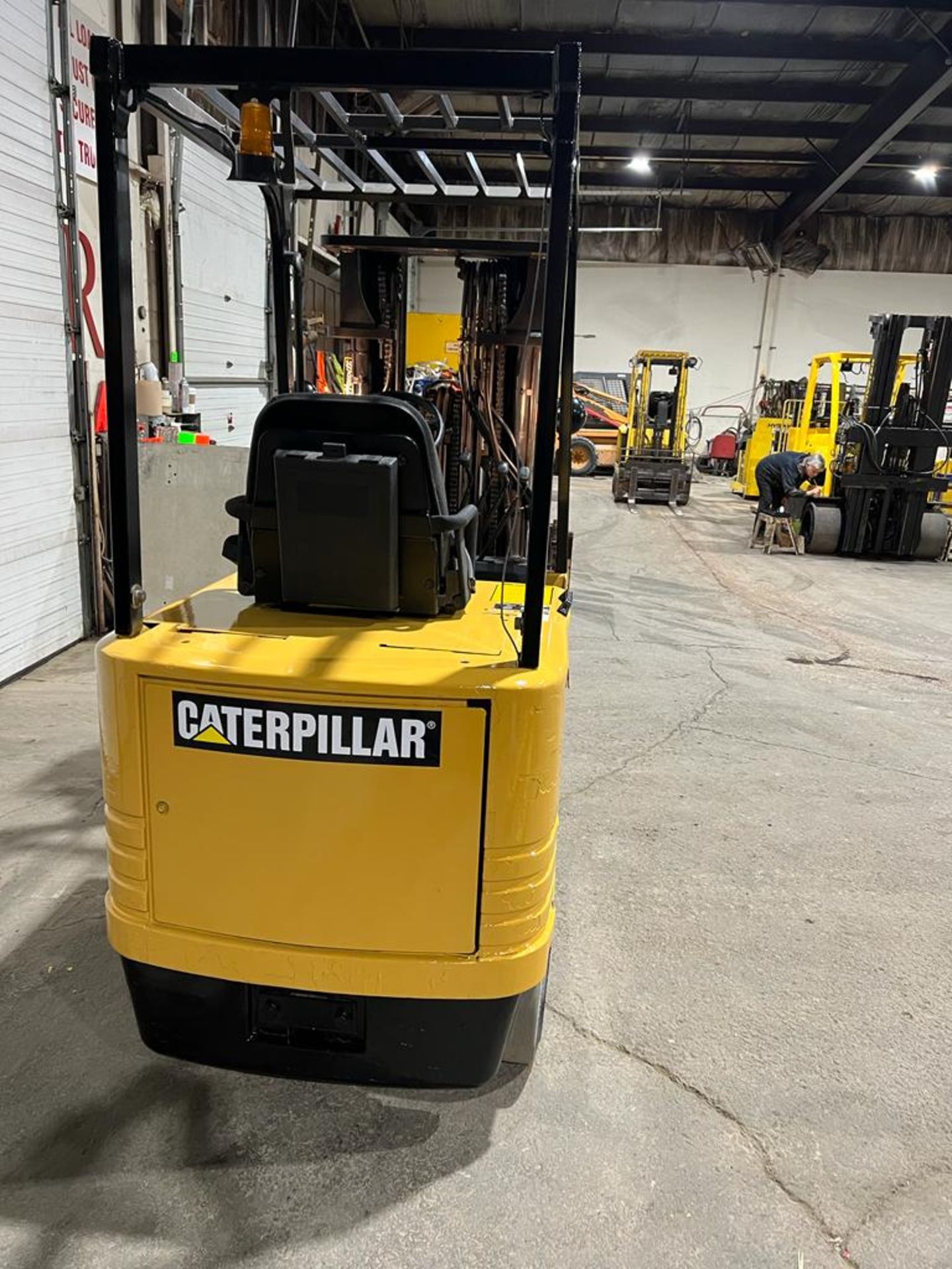 NICE CAT 5,000lbs Capacity Forklift Electric with Sideshift & 3-stage Mast 48V battery - FREE - Image 3 of 3
