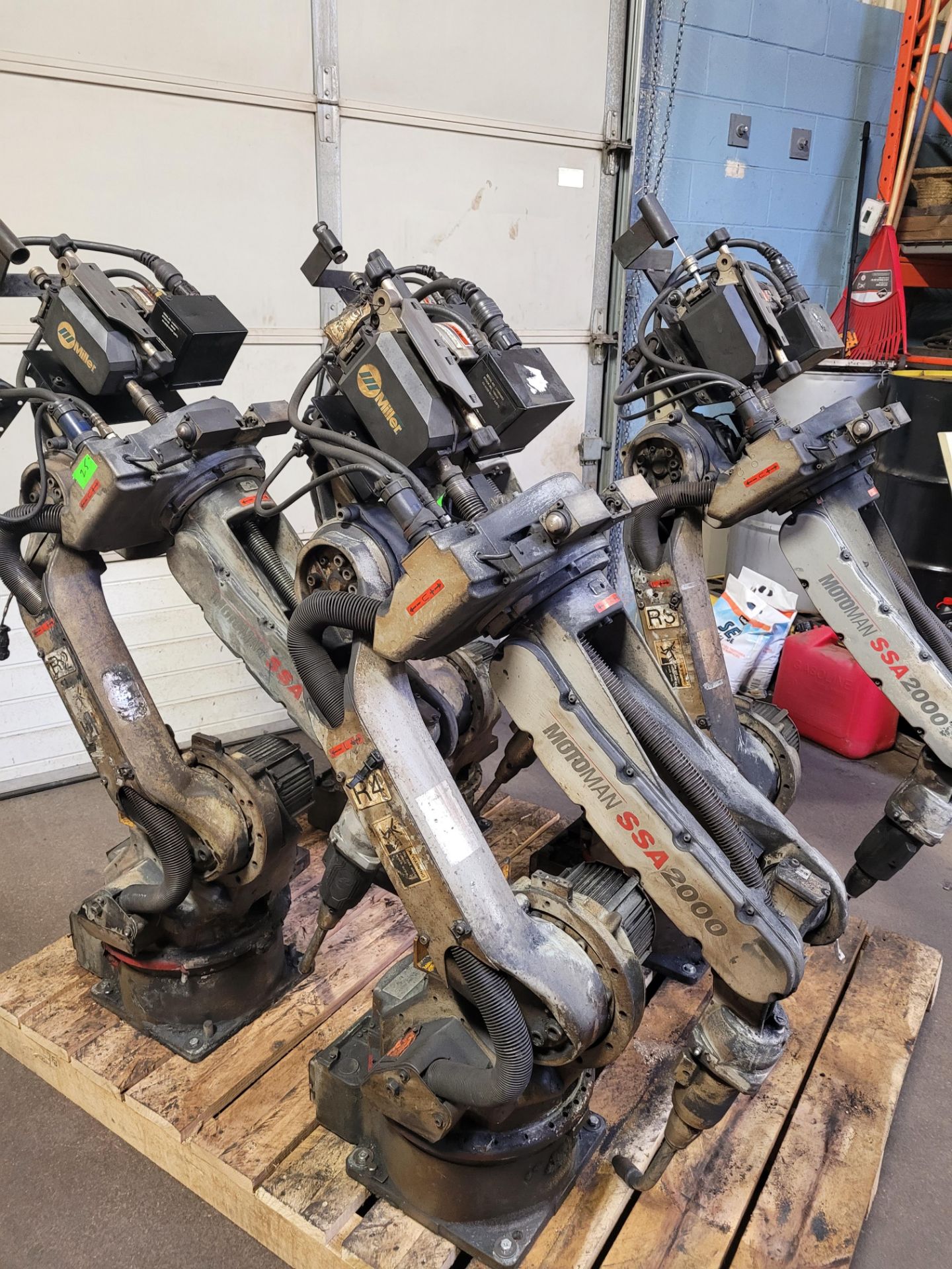 Lot of 4 (4 units) 2007 Motoman SSA 2000 Welding Robots Complete with Auto Axcess 450 Welding