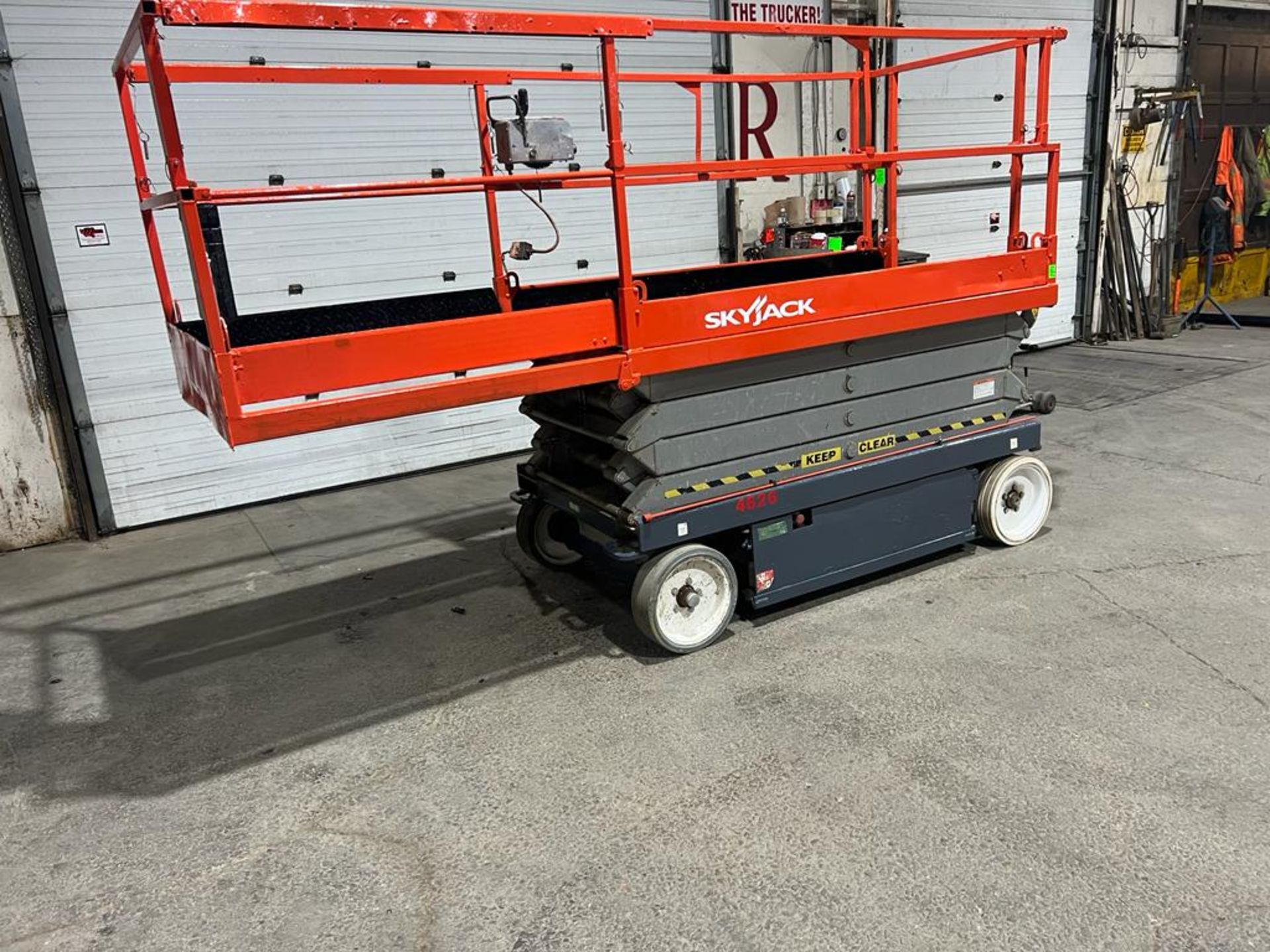 2008 Skyjack model 4626 Electric Motorized Scissor Lift with pendant controller with extendable - Image 5 of 5