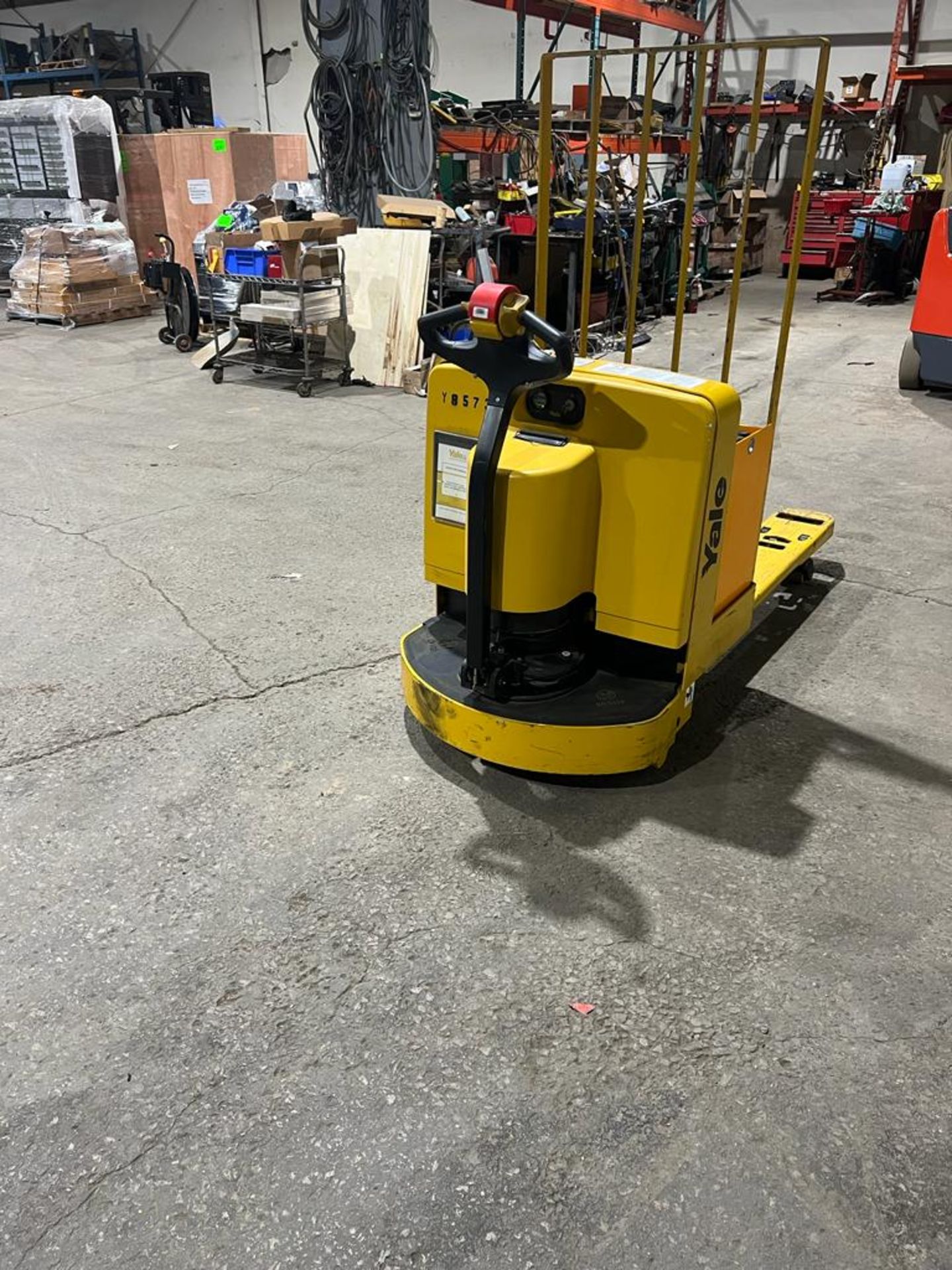 2013 Yale Walk Behind 6,000lbs capacity Electric Powered Pallet Cart NEW 24V BATTERY VERY LOW HOURS - Image 3 of 4