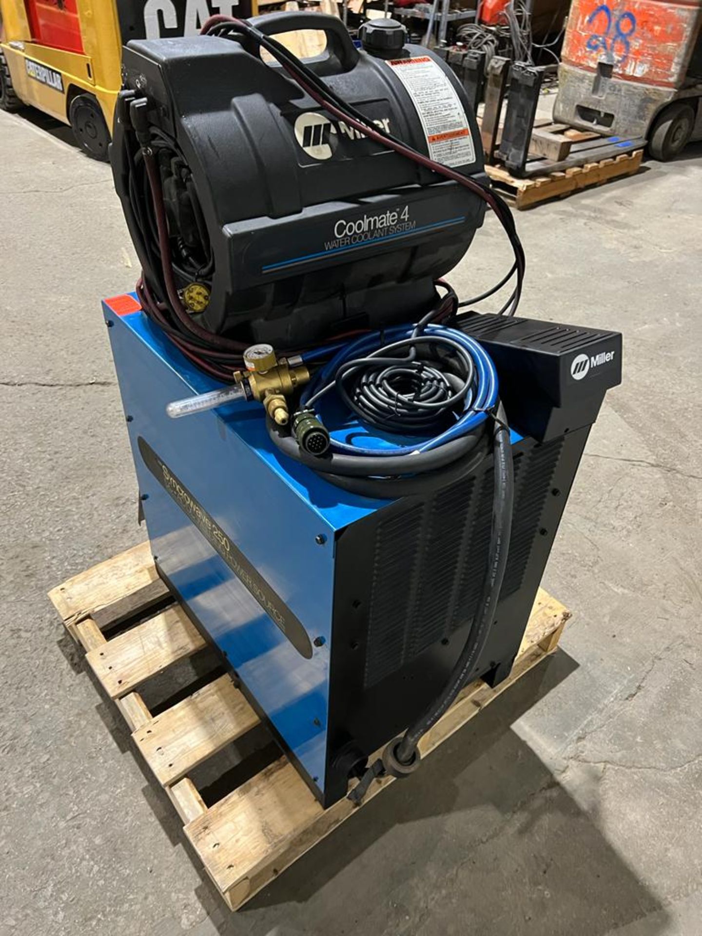 MINT Miller Syncrowave 250 Tig Welder 250 AMP COMPLETE with Coolmate 4 Water Cooler Cables and - Image 4 of 4