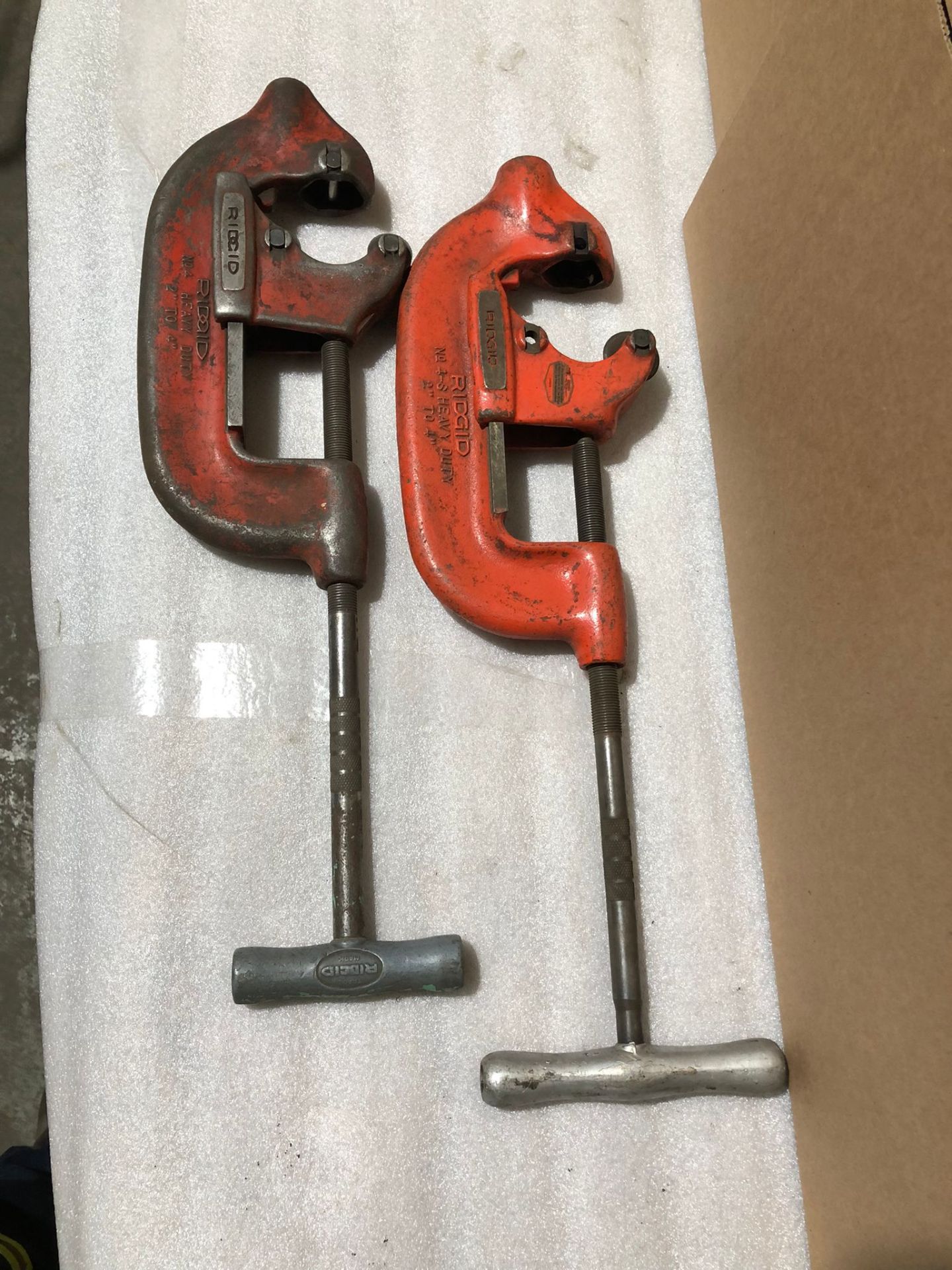 Lot of 2 (2 units) Ridgid Pipe Cutters