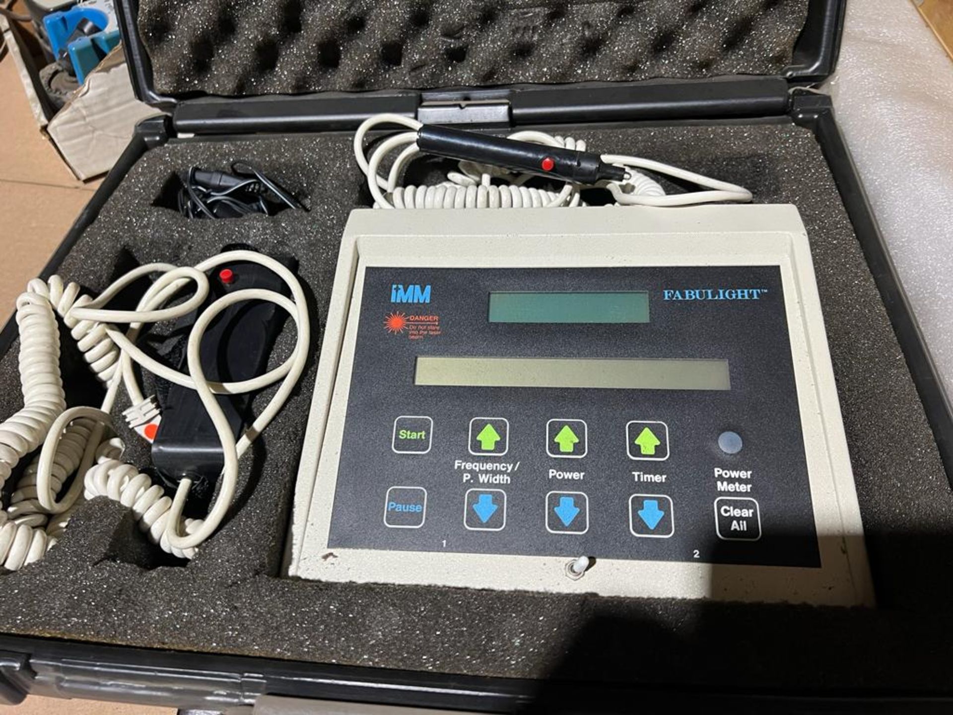 IMM (International Medical Machines) Fabulight digital unit model FAB001 - Light frequency tester - Image 2 of 2