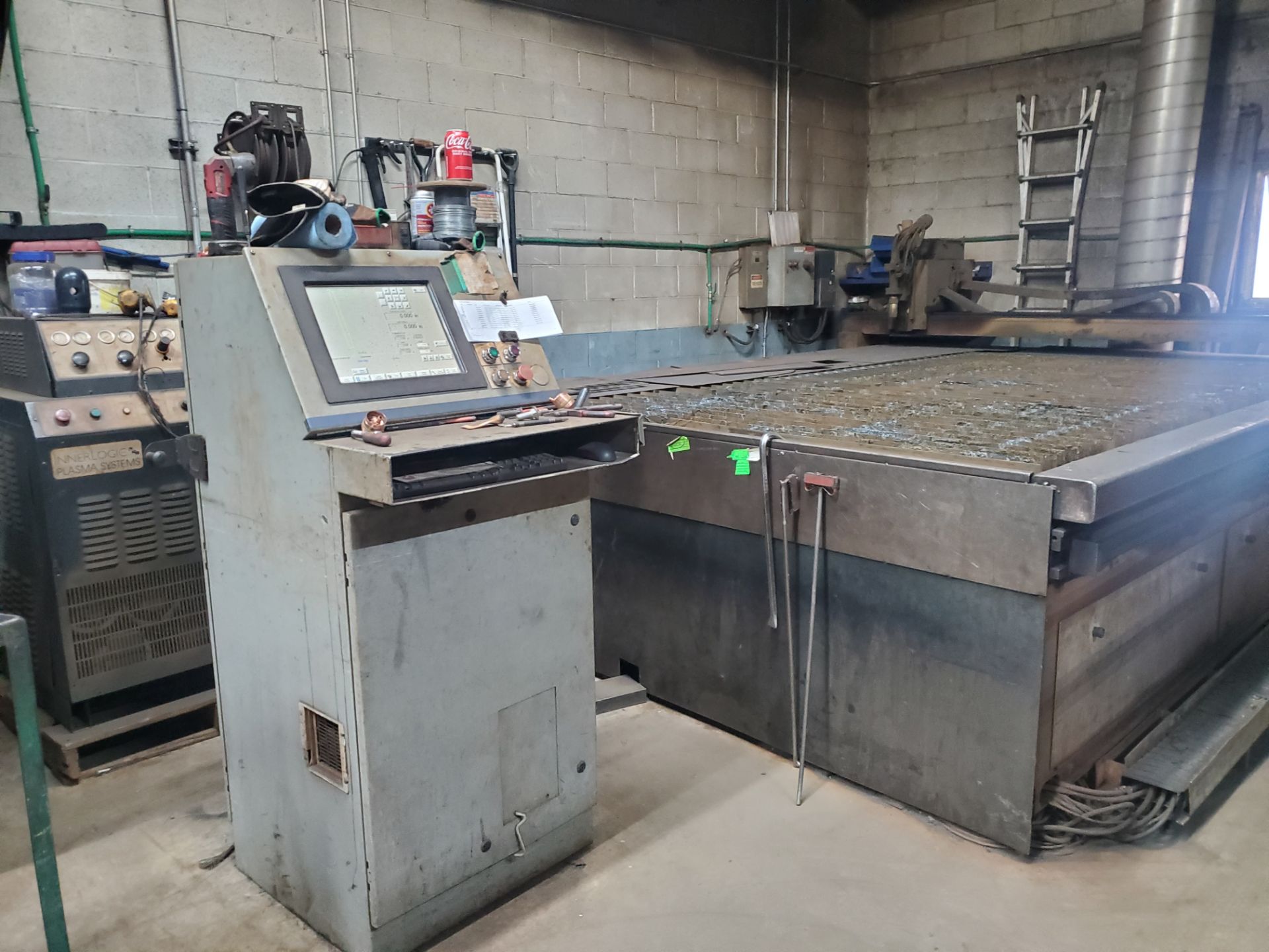 2006 Proline Precision Plasma Cutting System Table 96" x 120" model 2260 total dimensions 32.