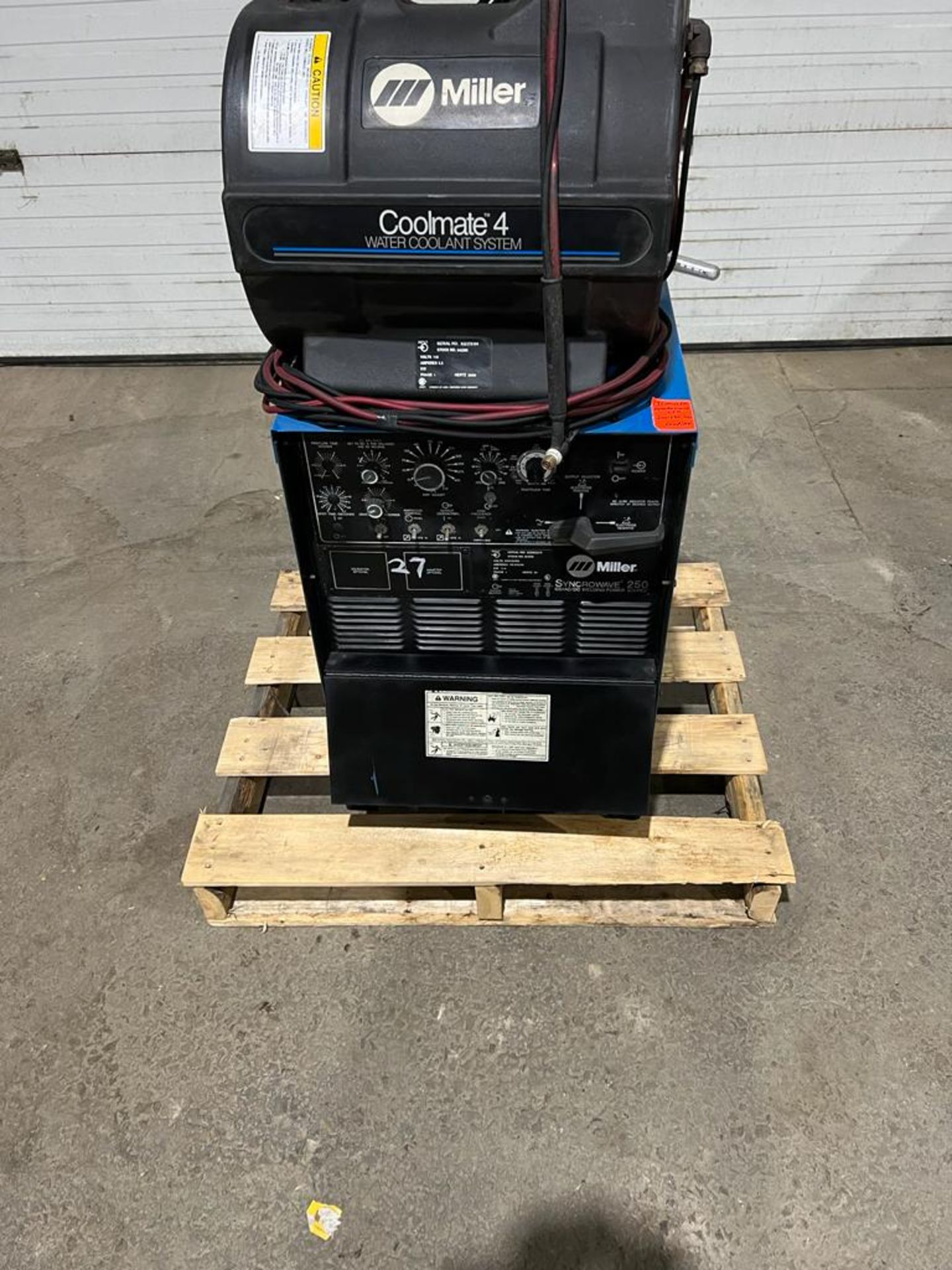 MINT Miller Syncrowave 250 Tig Welder 250 AMP COMPLETE with Coolmate 4 Water Cooler Cables and