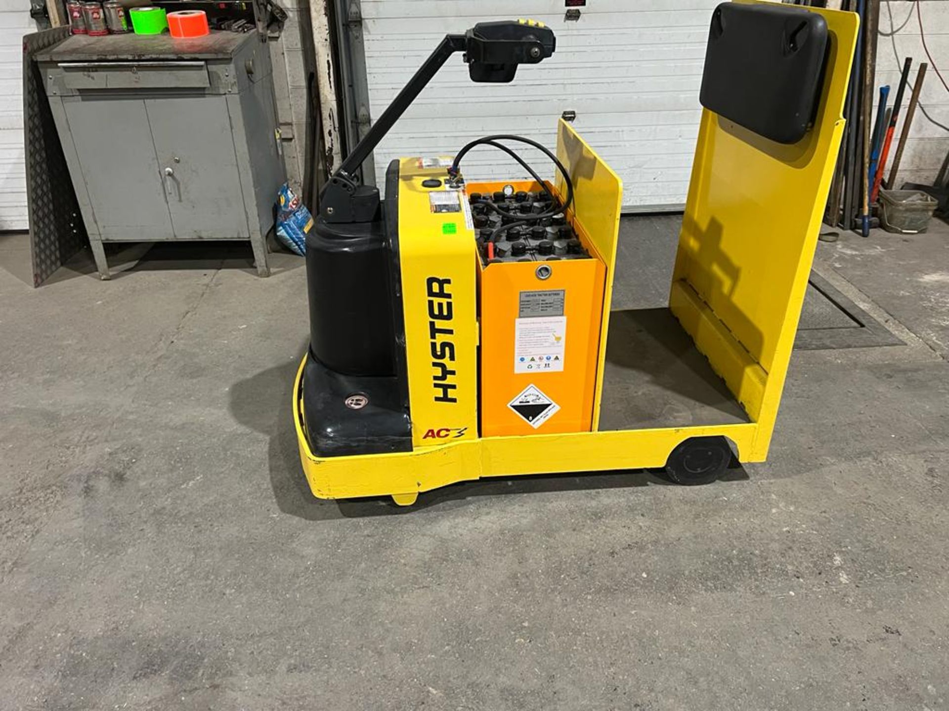 2012 Hyster Ride On Tow Tractor - Tugger / Personal Carrier NEW 24V Battery Electric Unit