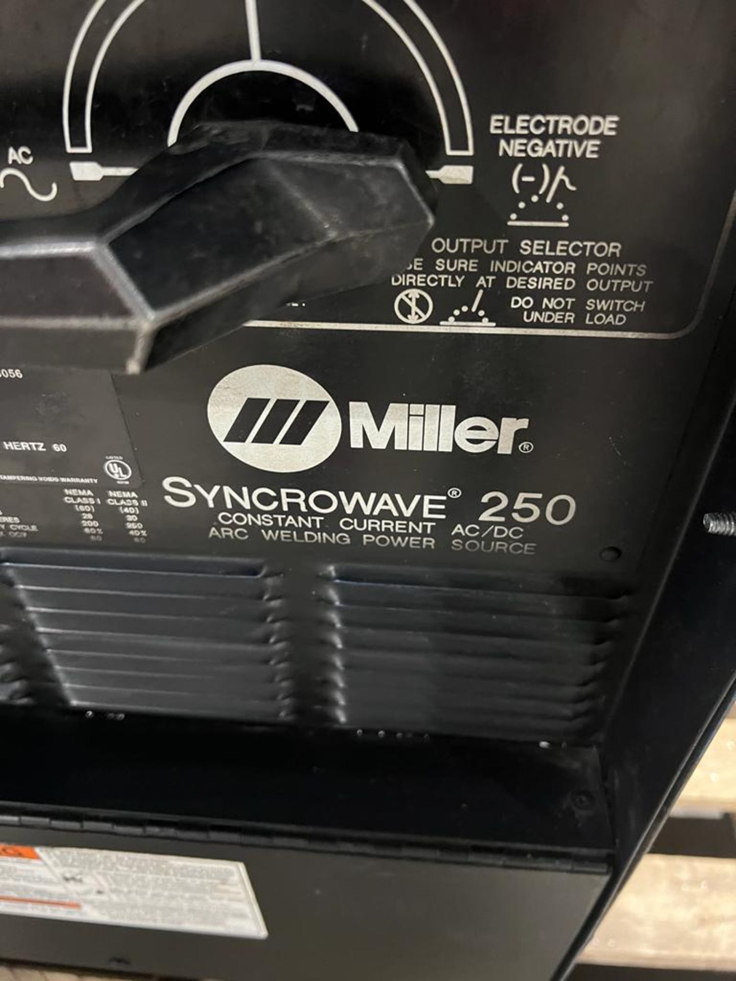 MINT Miller Syncrowave 250 Tig Welder 250 AMP COMPLETE with Coolmate 4 Water Cooler Cables and - Image 4 of 4