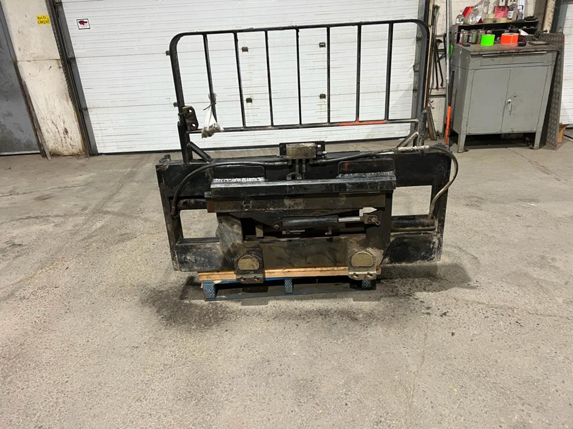 NICE Forklift Fork Positioner & Sideshift Unit -60" Wide Class 4 - 48" long 10" Wide Forks 10,000lbs