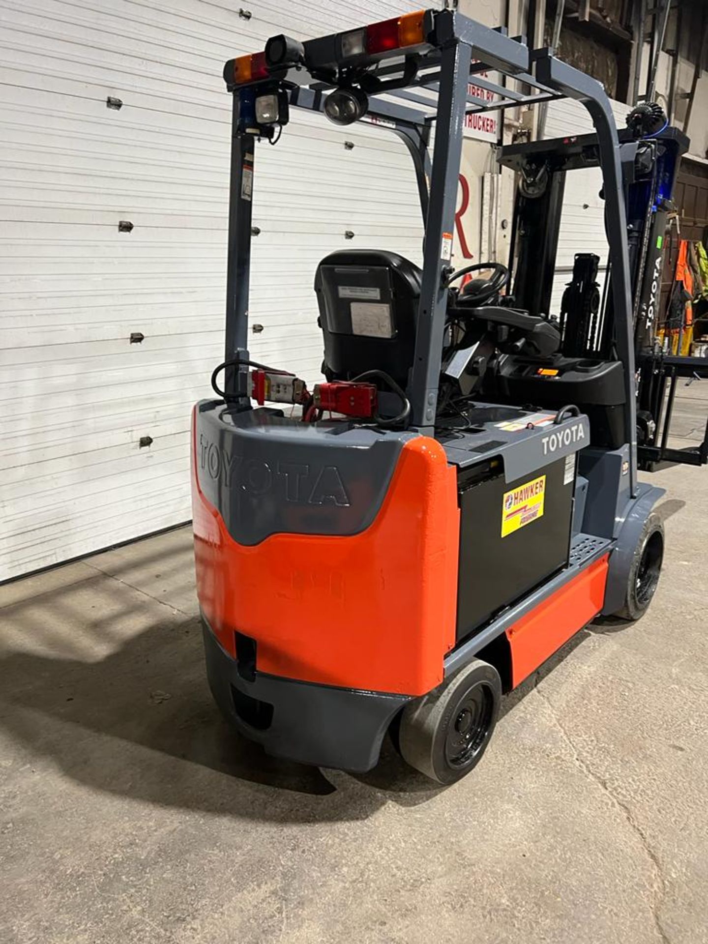 2015 Toyota 6,000lbs Capacity Electric Forklift with Sideshift & Plumbed for Fork Positioner - 48V - Image 5 of 5