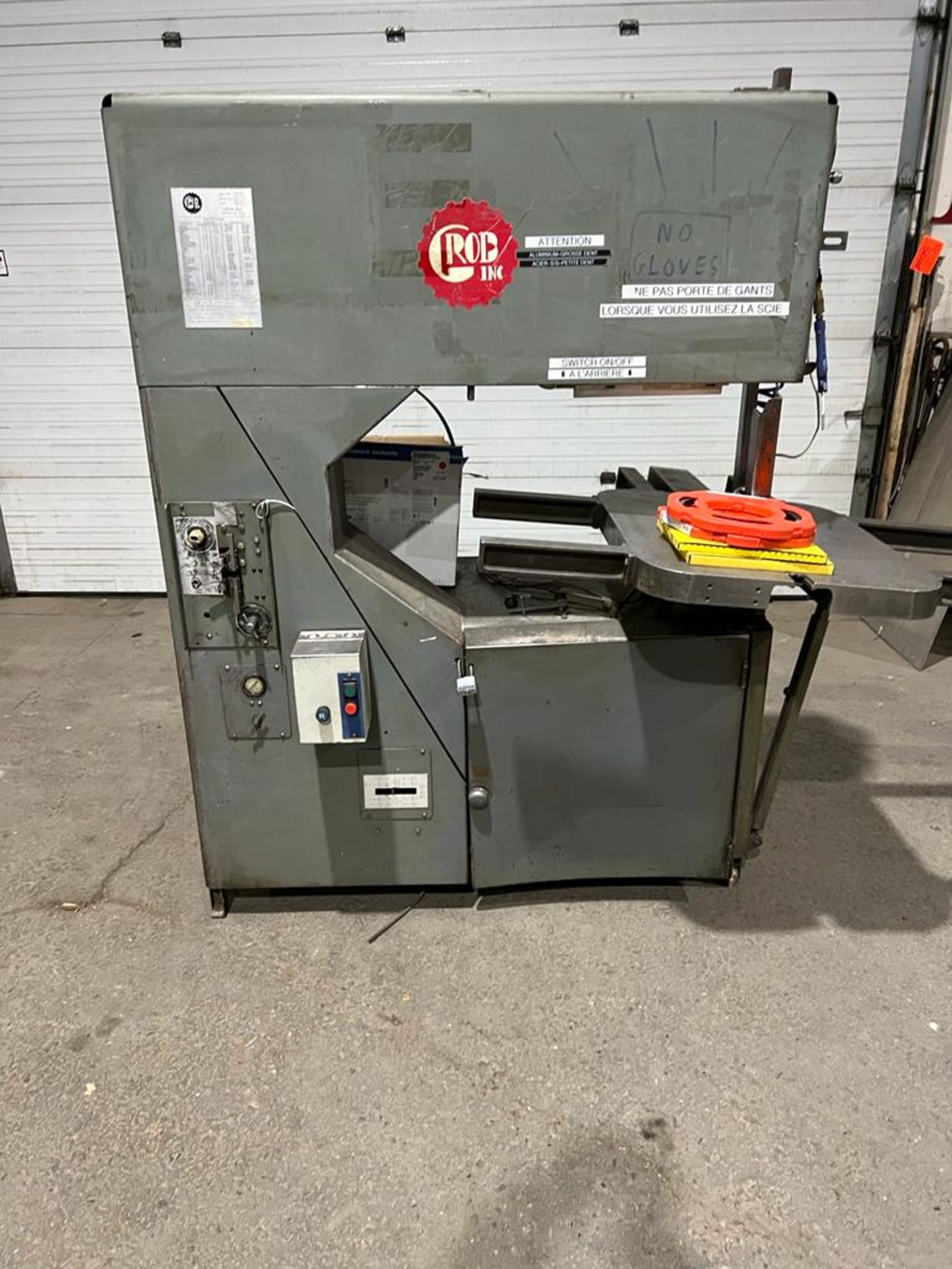 Grob 36" Cutting Capacity Vertical Band Saw with Tilting Table, Blade Welder and Extra blades