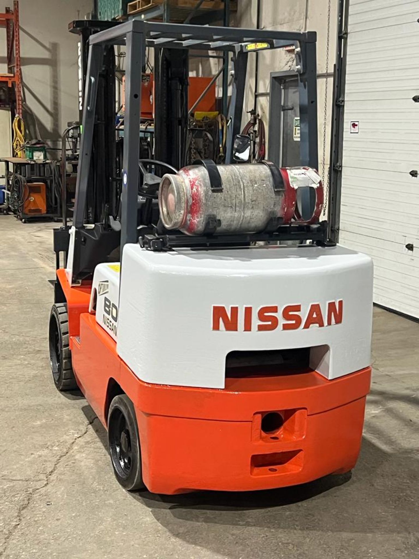 Nissan 80 - 8,000lbs Capacity Forklift with Sideshift & 3 stage mast and Low Hours (no propane - Image 2 of 5