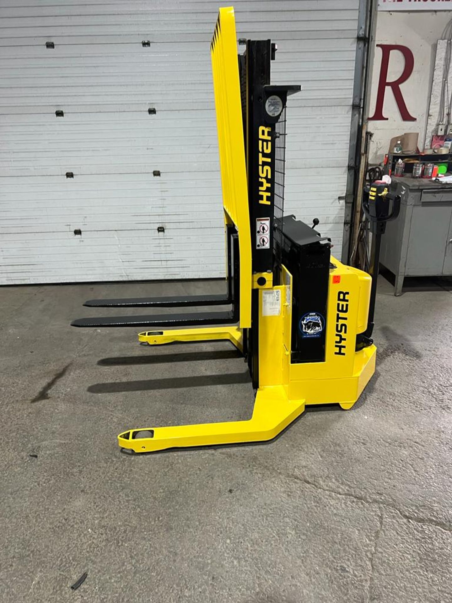 Hyster Pallet Stacker Walk Behind 4,000lbs capacity electric Powered Pallet Cart 24V with LOW