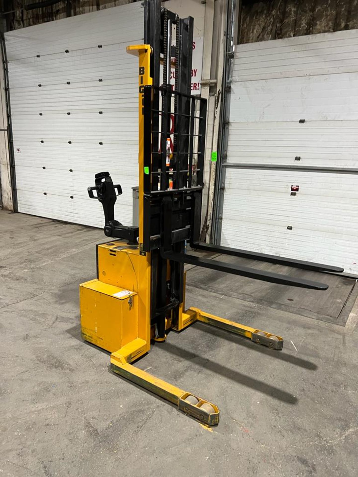 NICE BIG JOE Pallet Stacker Walk Behind 3,000lbs capacity electric Powered Pallet Cart 12V with