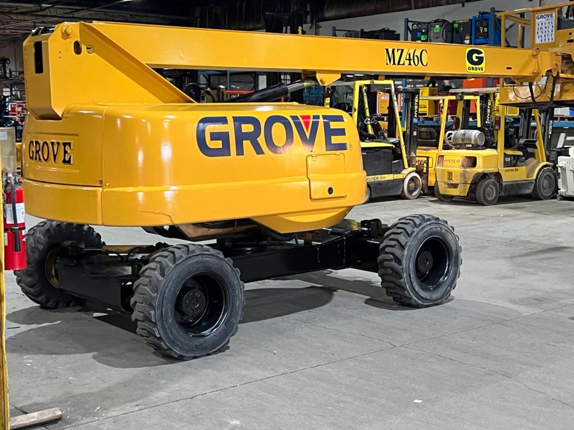 Grove model MZ46C Zoom Boom Man Lift Unit with 46' Working Height Lift and Low Hours NICE MACHINE