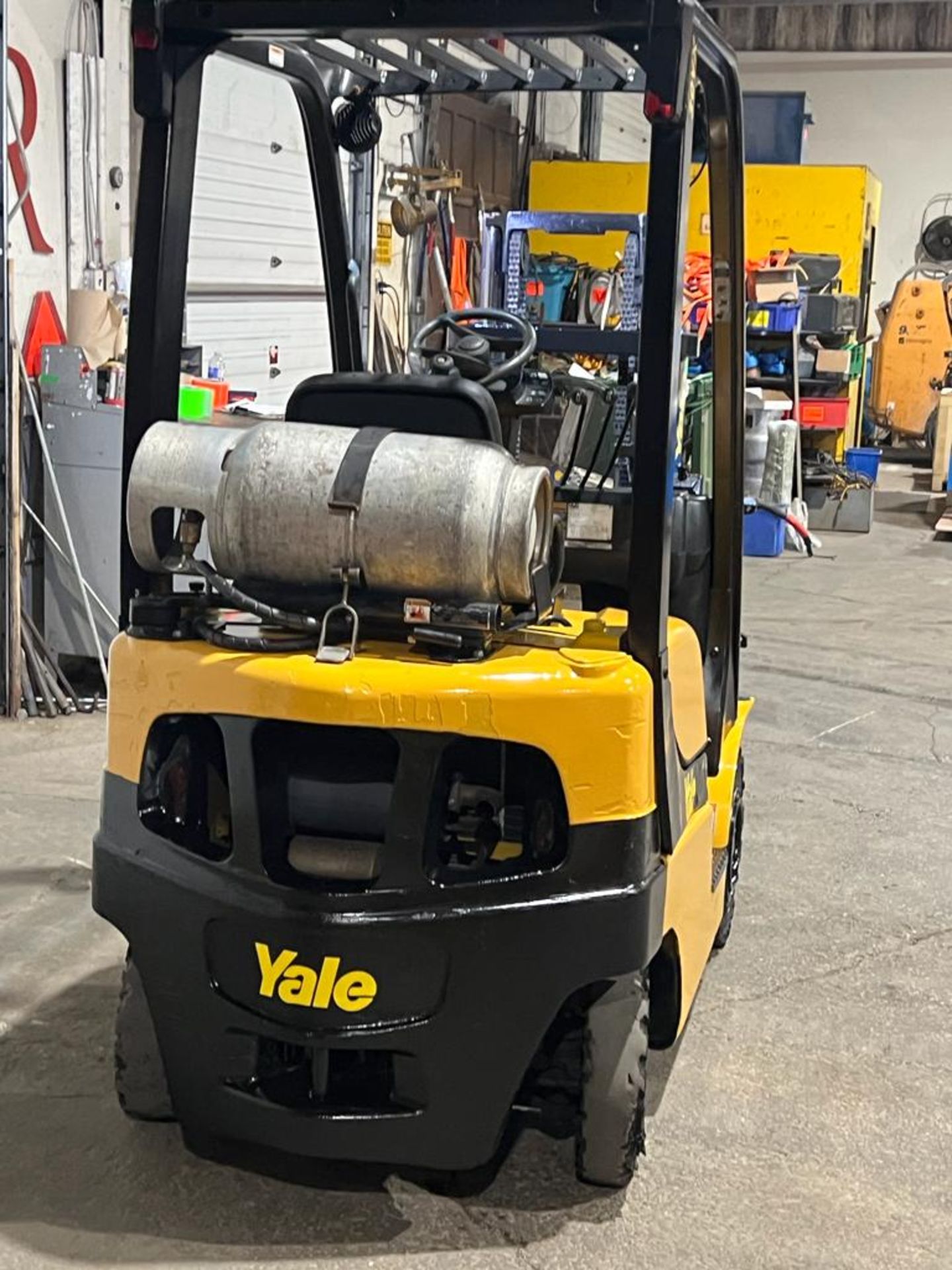 2017 Yale 30 - 3,000lbs Capacity OUTDOOR Forklift LPG (propane) with Trucker Mast & Foam Filled - Image 2 of 4