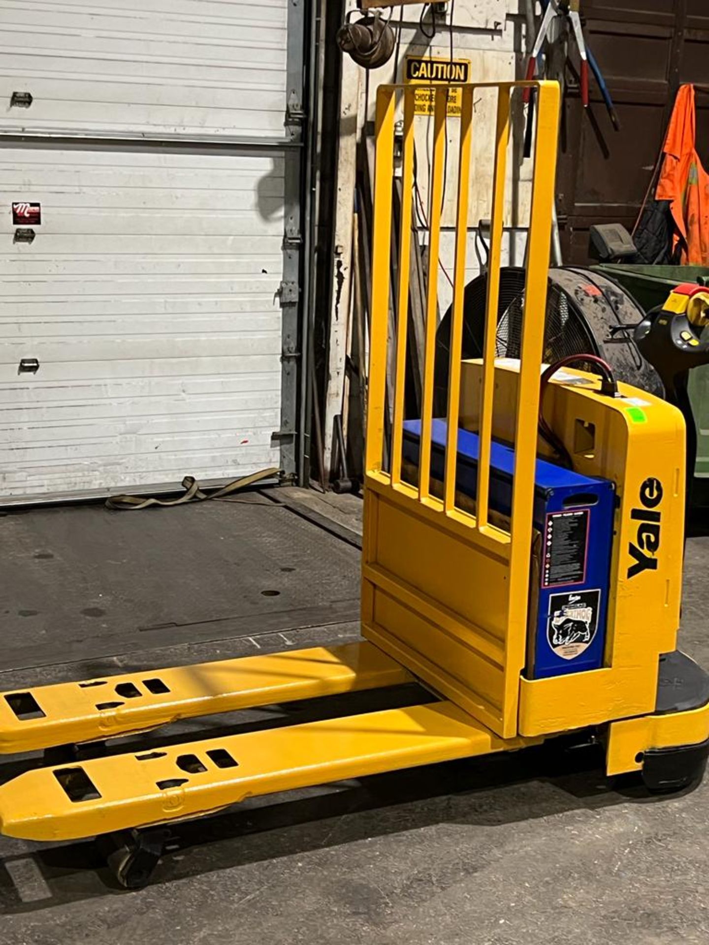 Yale Walk Behind 6500lbs capacity Powered Pallet Cart Electric - Walkie unit with Low Hours - Image 3 of 3