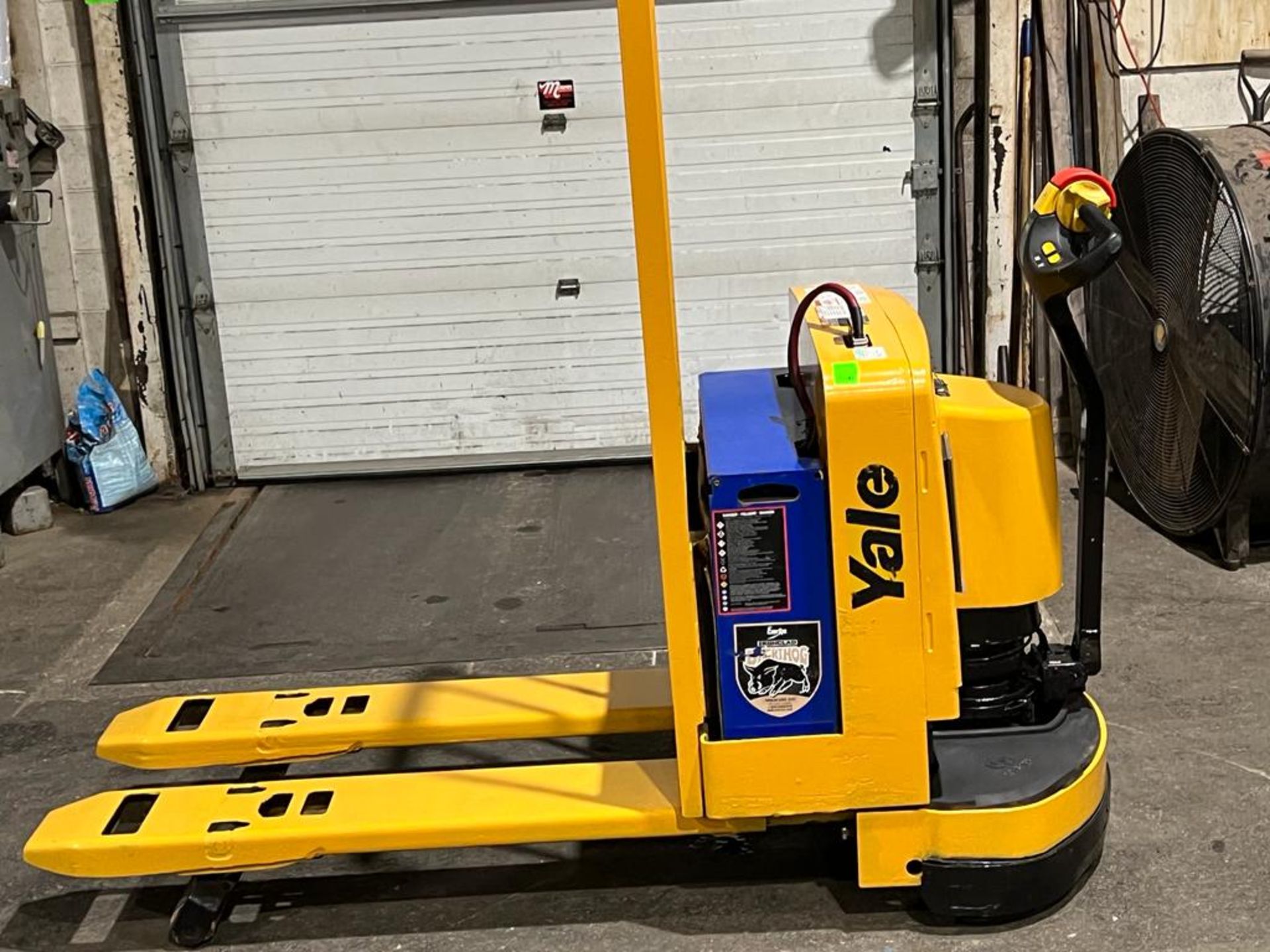 Yale Walk Behind 6500lbs capacity Powered Pallet Cart Electric - Walkie unit with Low Hours