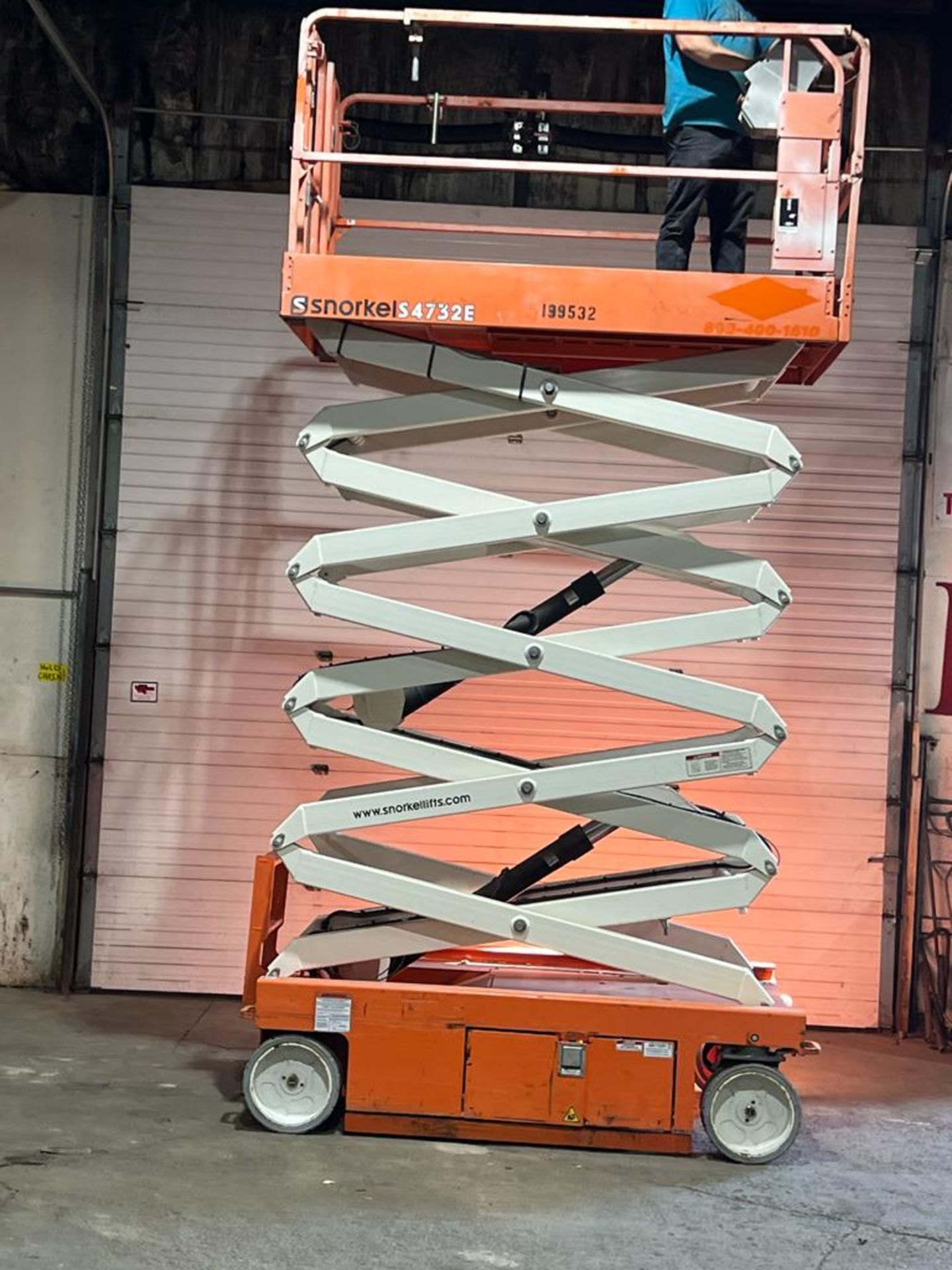 2017 Snorkel S4732E Electric Motorized Scissor Lift - with VERY LOW HOURS with pendant controller - Image 2 of 4