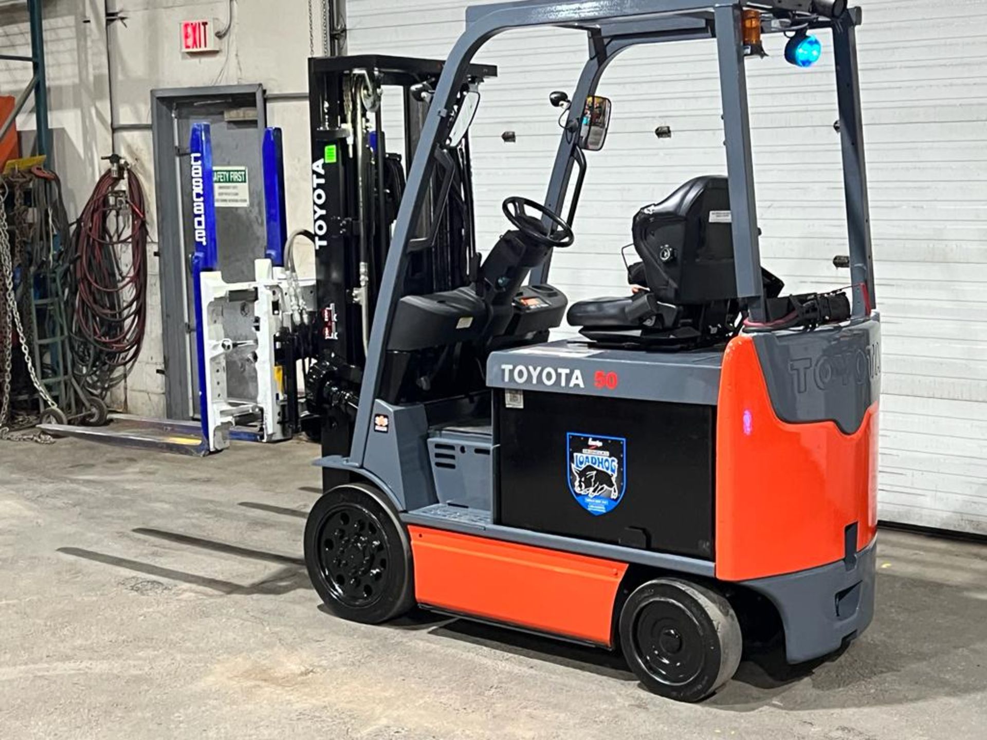 2013 Toyota 5,000lbs Capacity Forklift Electric with Single Double forks CASCADE 48V battery with - Image 4 of 6