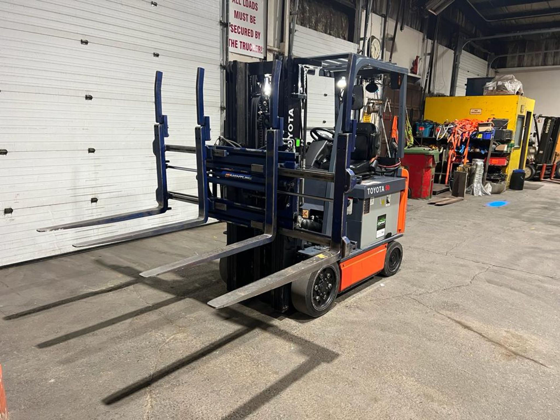 2013 Toyota 5,000lbs Capacity Forklift Electric with Single Double forks CASCADE 48V battery & 3