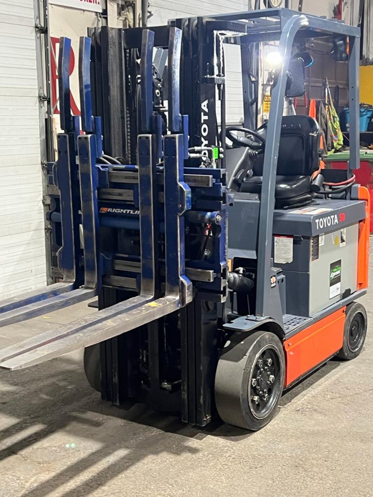 2013 Toyota 5,000lbs Capacity Forklift Electric with Single Double forks CASCADE 48V battery & 3 - Image 3 of 6