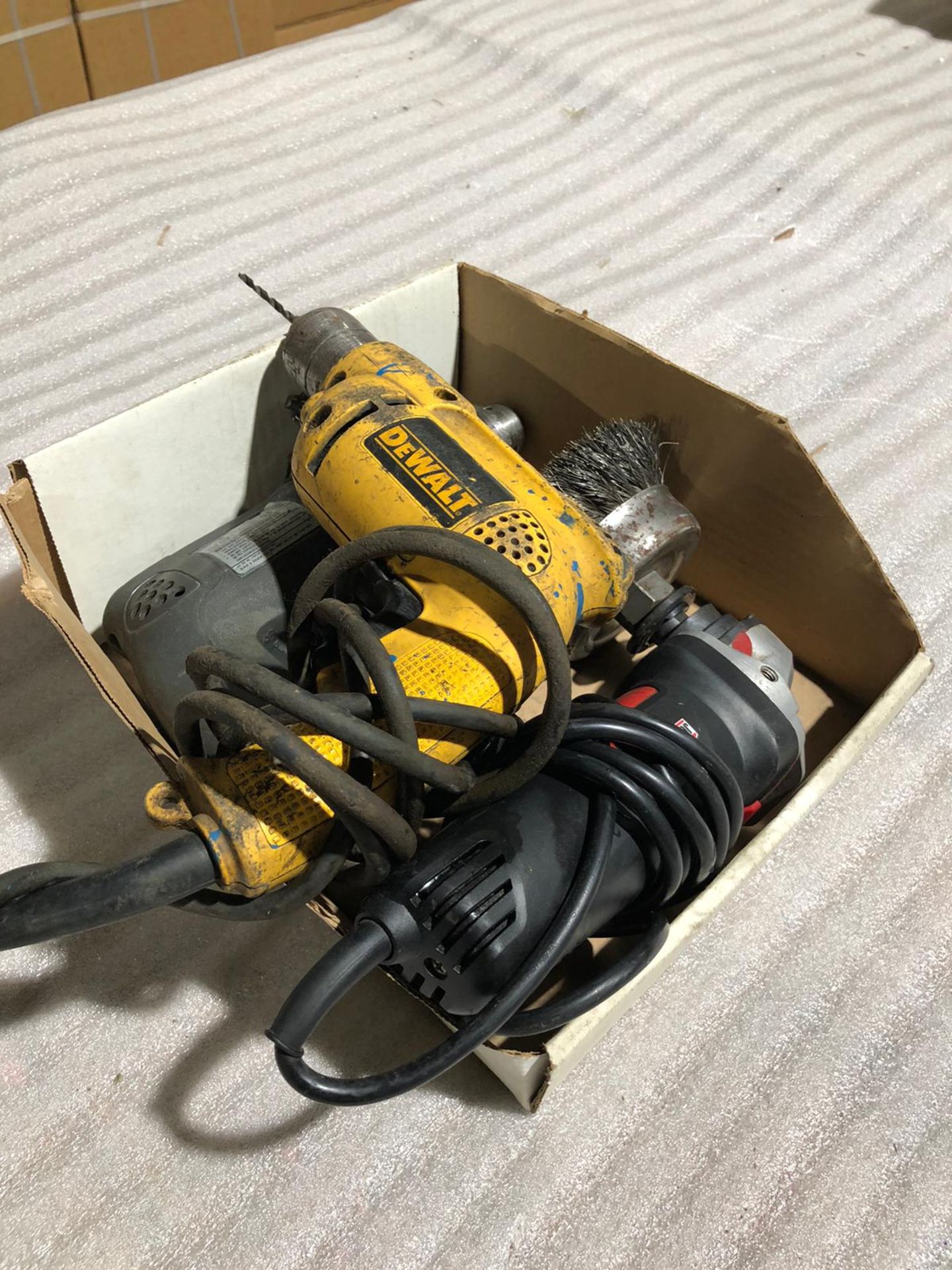 Lot of 3 (3 units) Dewalt Drill, Jobmate Grinder & 1/2" Drill - Image 3 of 3