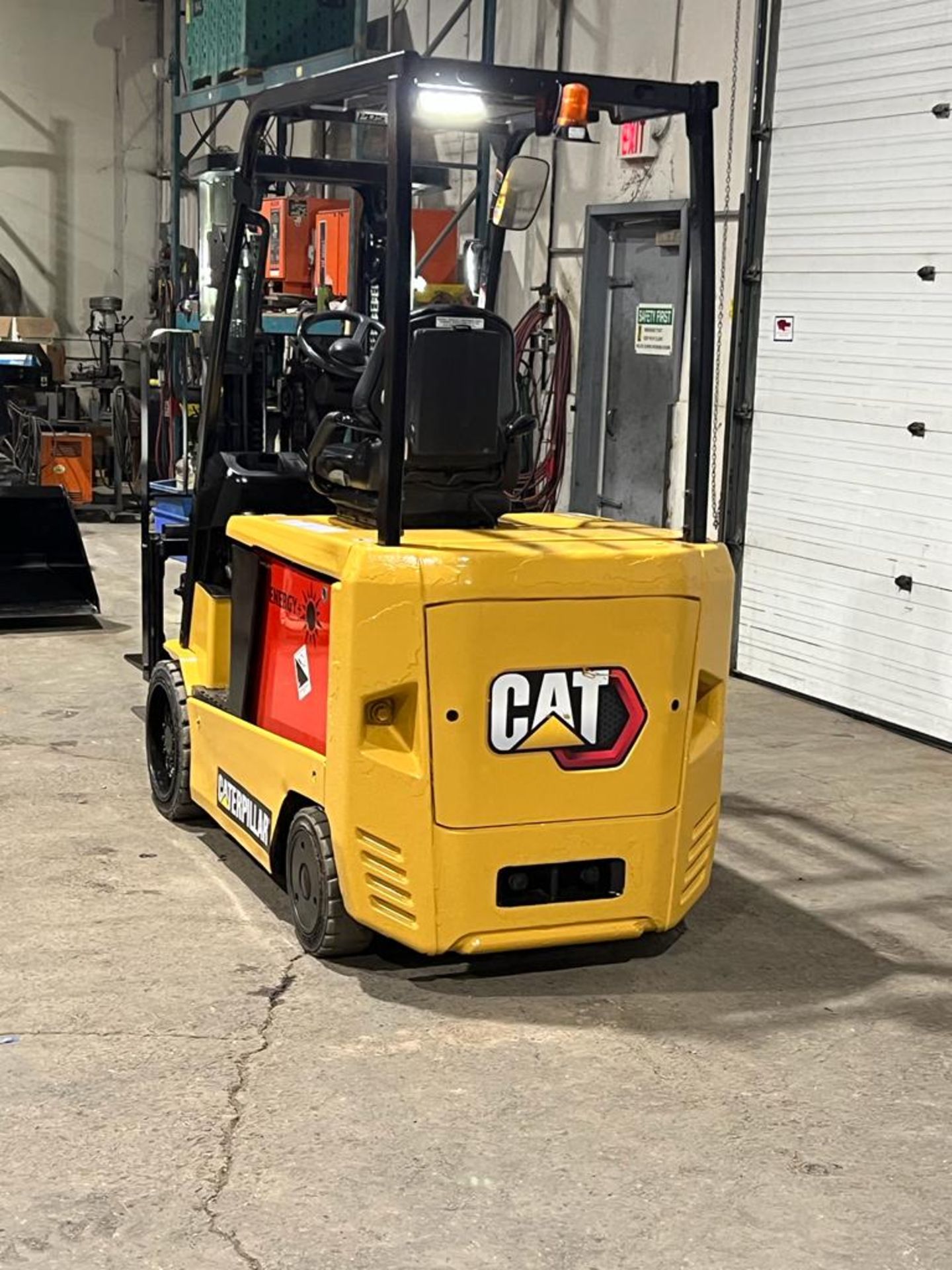 2020 CAT 6,000lbs Capacity Forklift Electric NEW 48V Battery with Sideshift & 3 stage mast & Low - Image 3 of 4