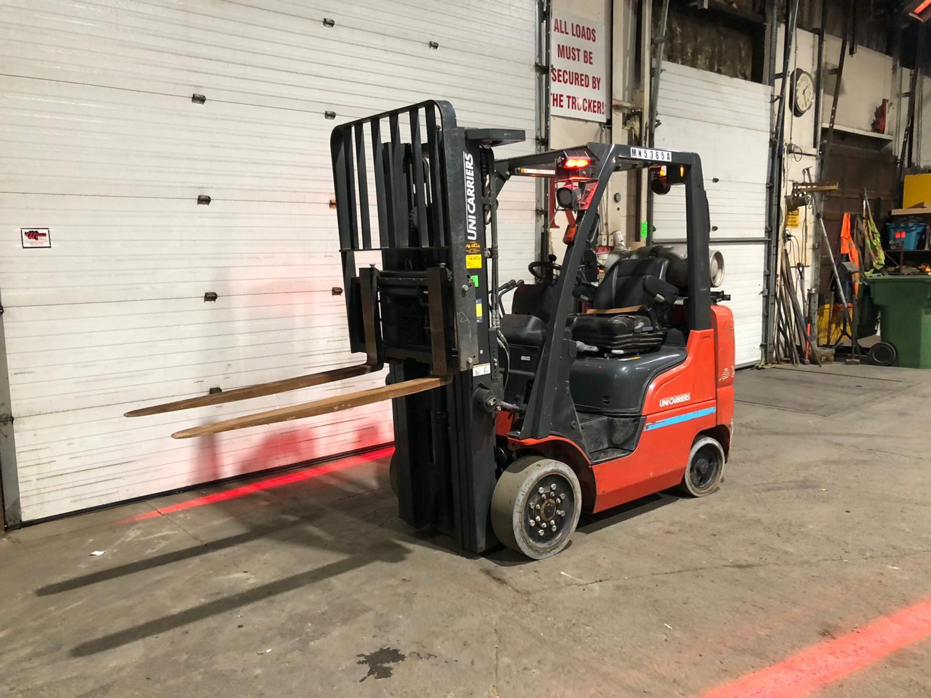 2020 Nissan Unicarrier 5,000lbs Capacity Forklift LPG (propane) WITH VERY LOW HOURS & Sideshift & - Image 2 of 5
