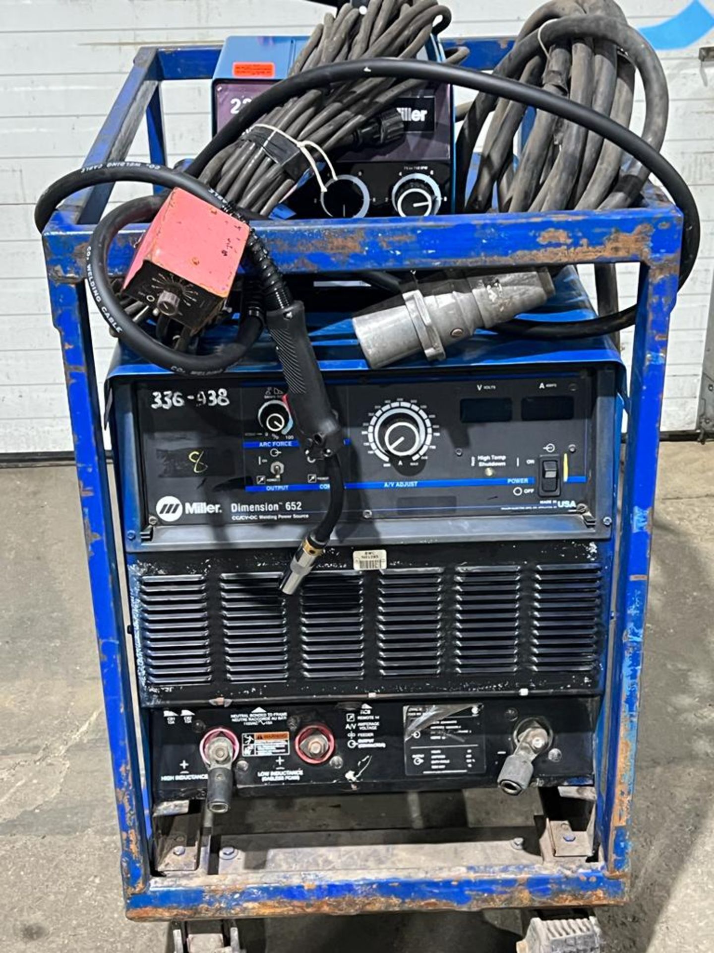 Miller Dimension 652 Mig Welder 650 Amp Mig Tig Stick Multi-Process Power Source with New Wire - Image 3 of 3