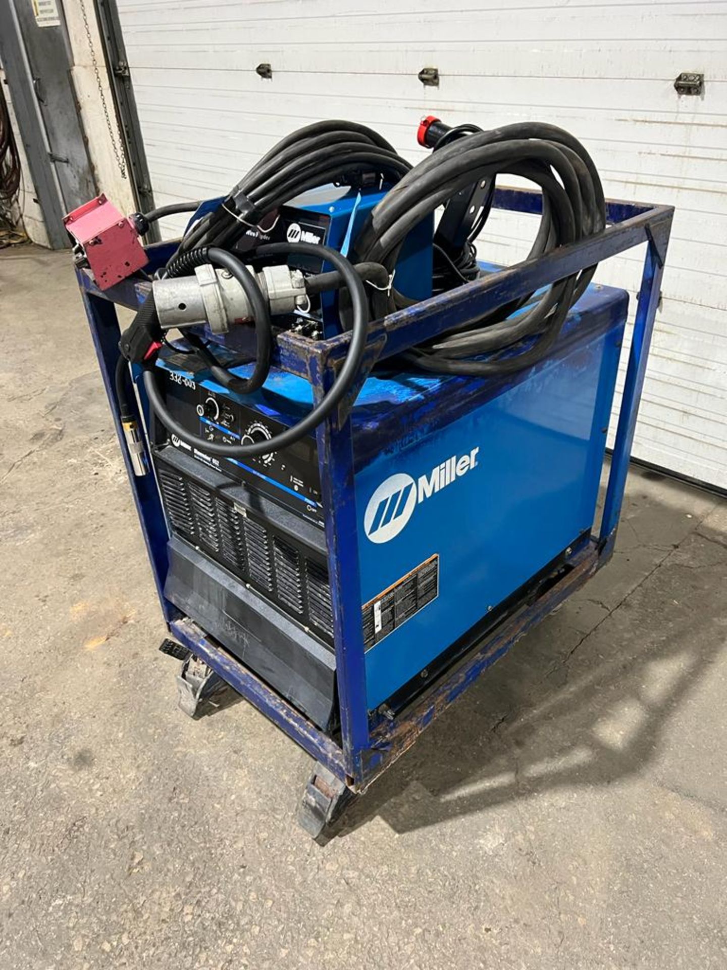 Miller Dimension 652 Mig Welder 650 Amp Mig Tig Stick Multi-Process Power Source with New Wire - Image 2 of 2