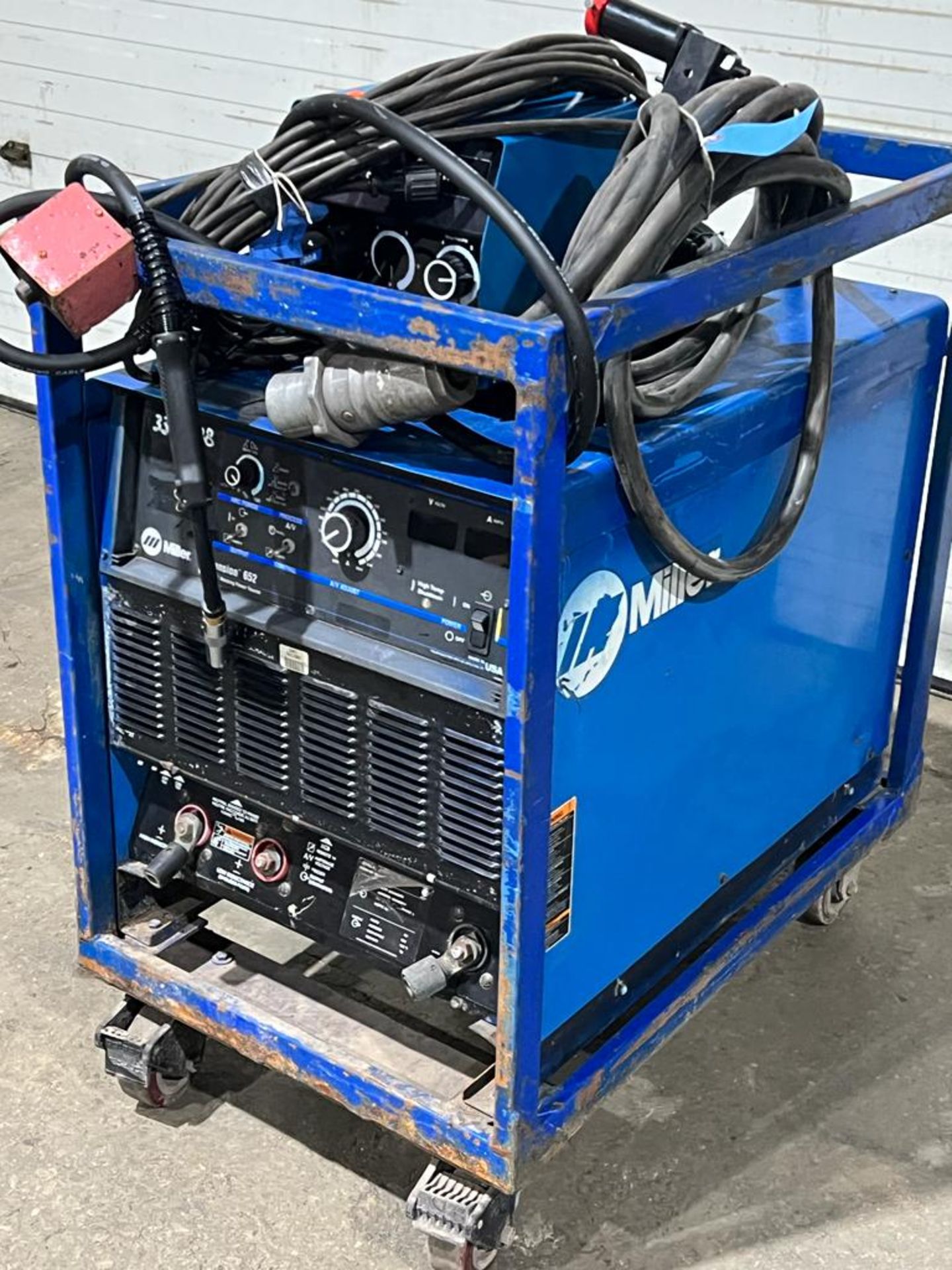 Miller Dimension 652 Mig Welder 650 Amp Mig Tig Stick Multi-Process Power Source with New Wire - Image 2 of 3