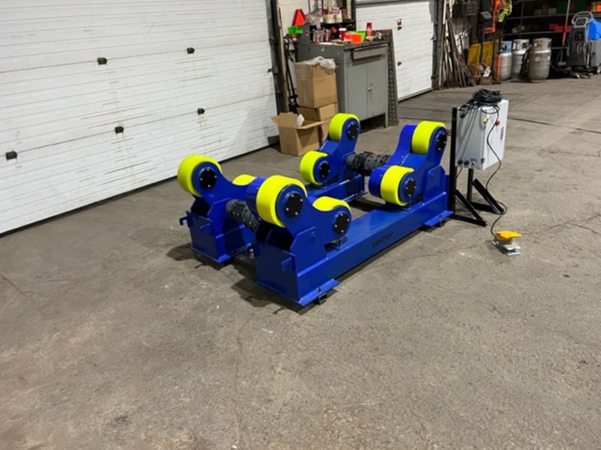 Verner model Power tank rolls - Powered turning roll and idler 20,000lbs capacity with foot pedal - Image 2 of 5