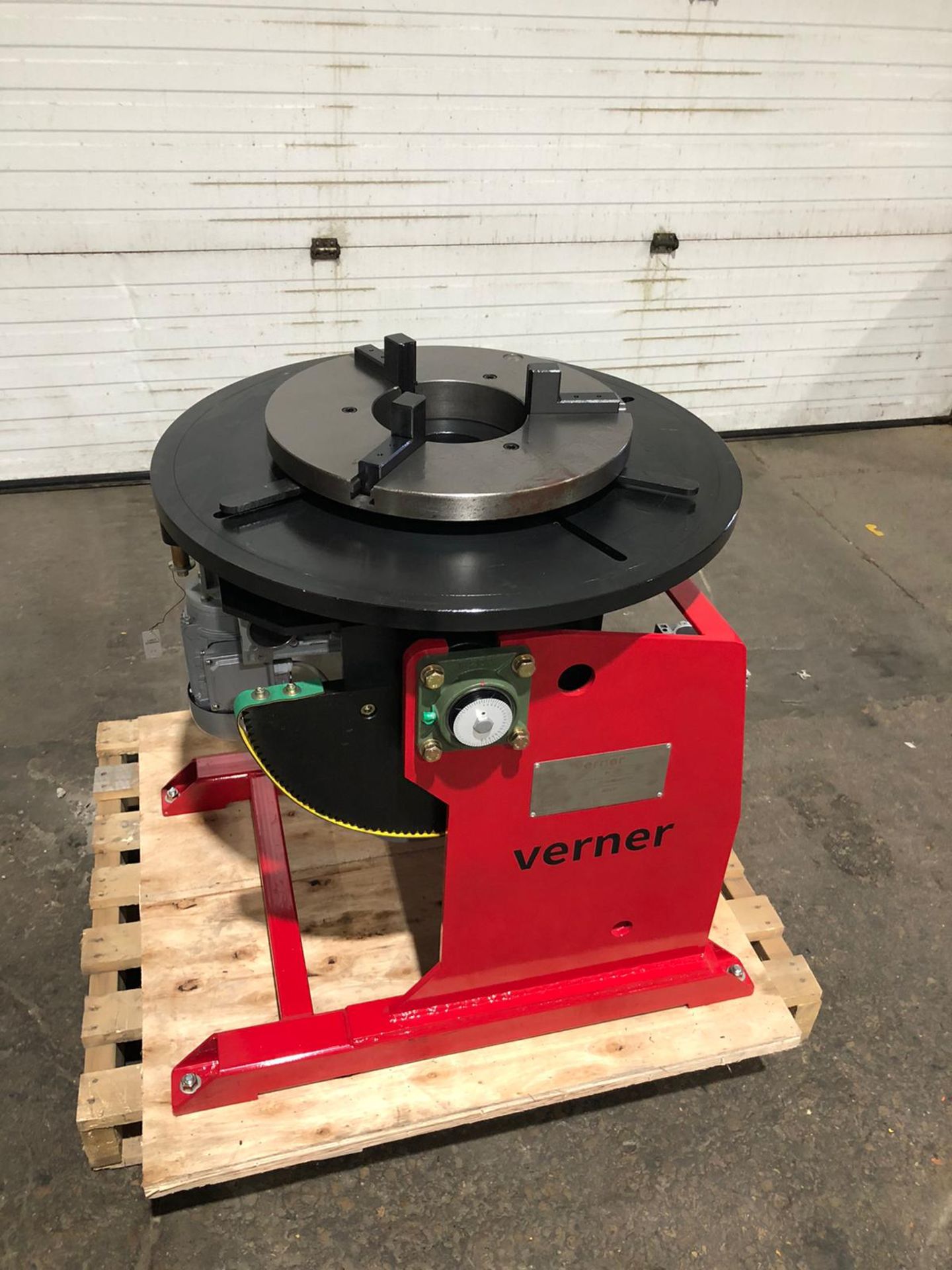 Verner model VD-1250 WELDING POSITIONER 1,250lbs capacity with 3-Jaw Clamping Chuck tilt and