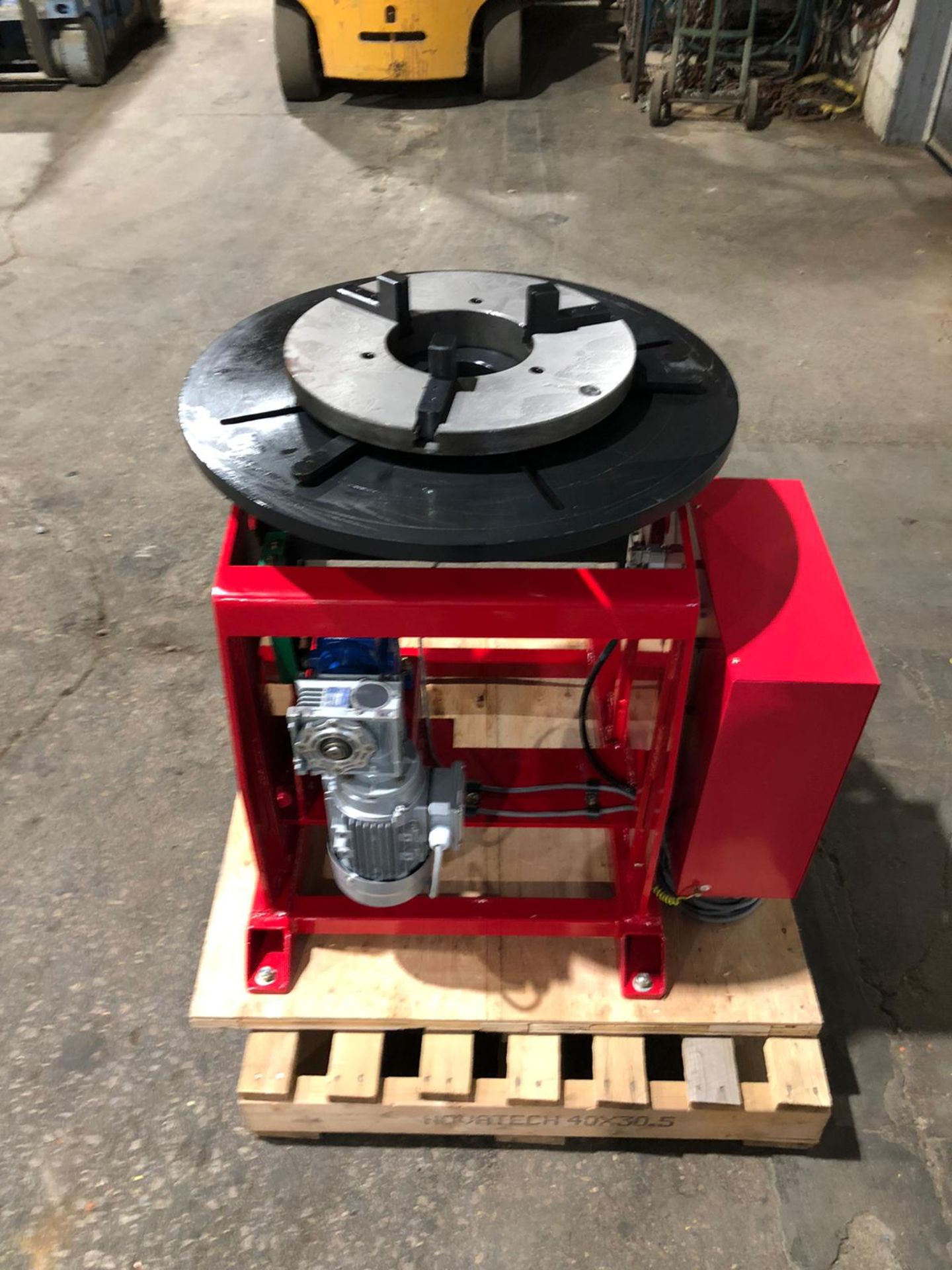 Verner model VD-1250 WELDING POSITIONER 1,250lbs capacity with 3-Jaw Clamping Chuck tilt and - Image 3 of 5
