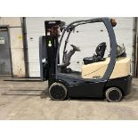 2016 Crown 5,000lbs Forklift LPG (propane) with Sideshift and 3-stage Mast with Low Hours (no