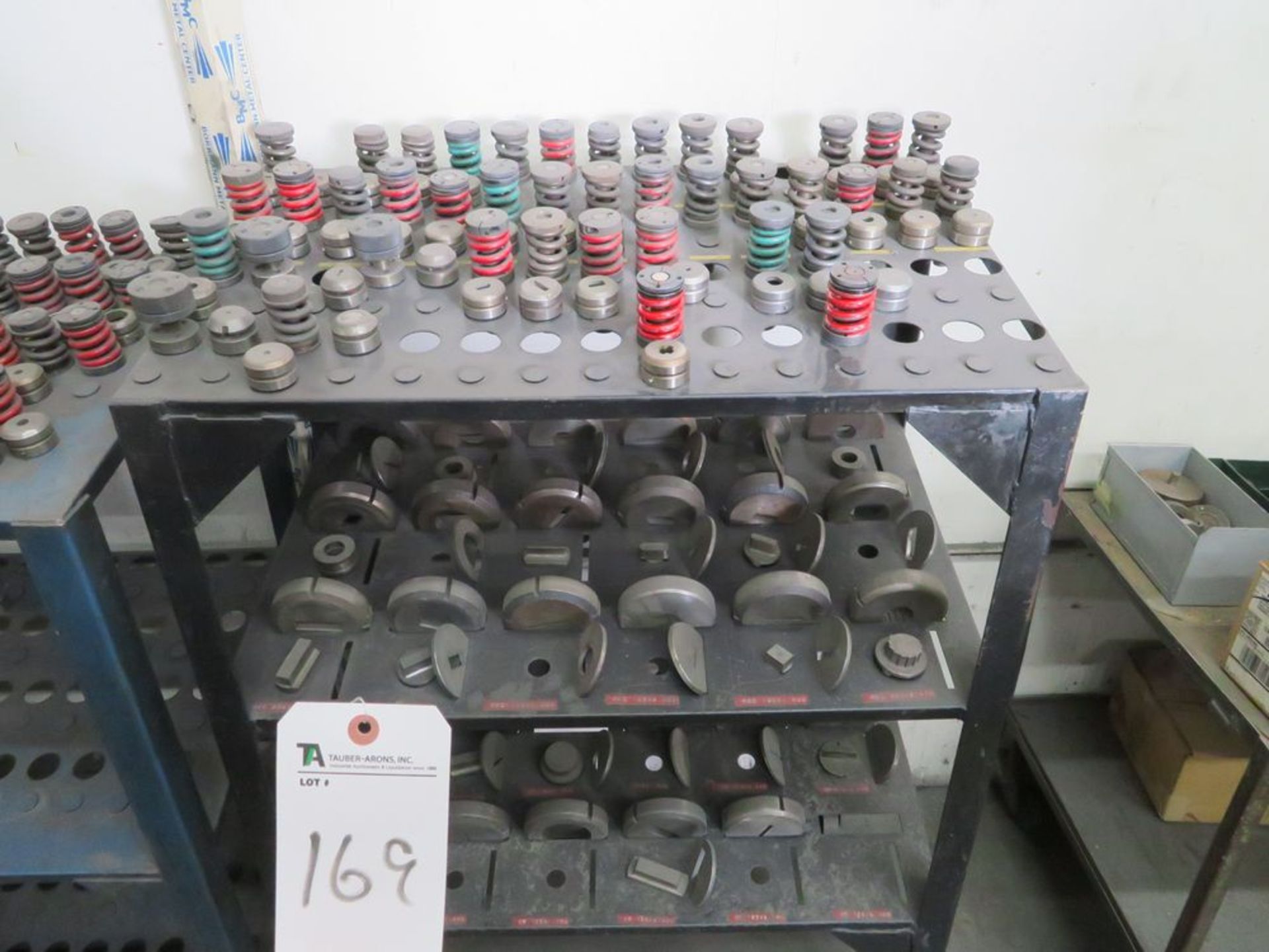 (Lot) Various Tooling for Amada Fabricators