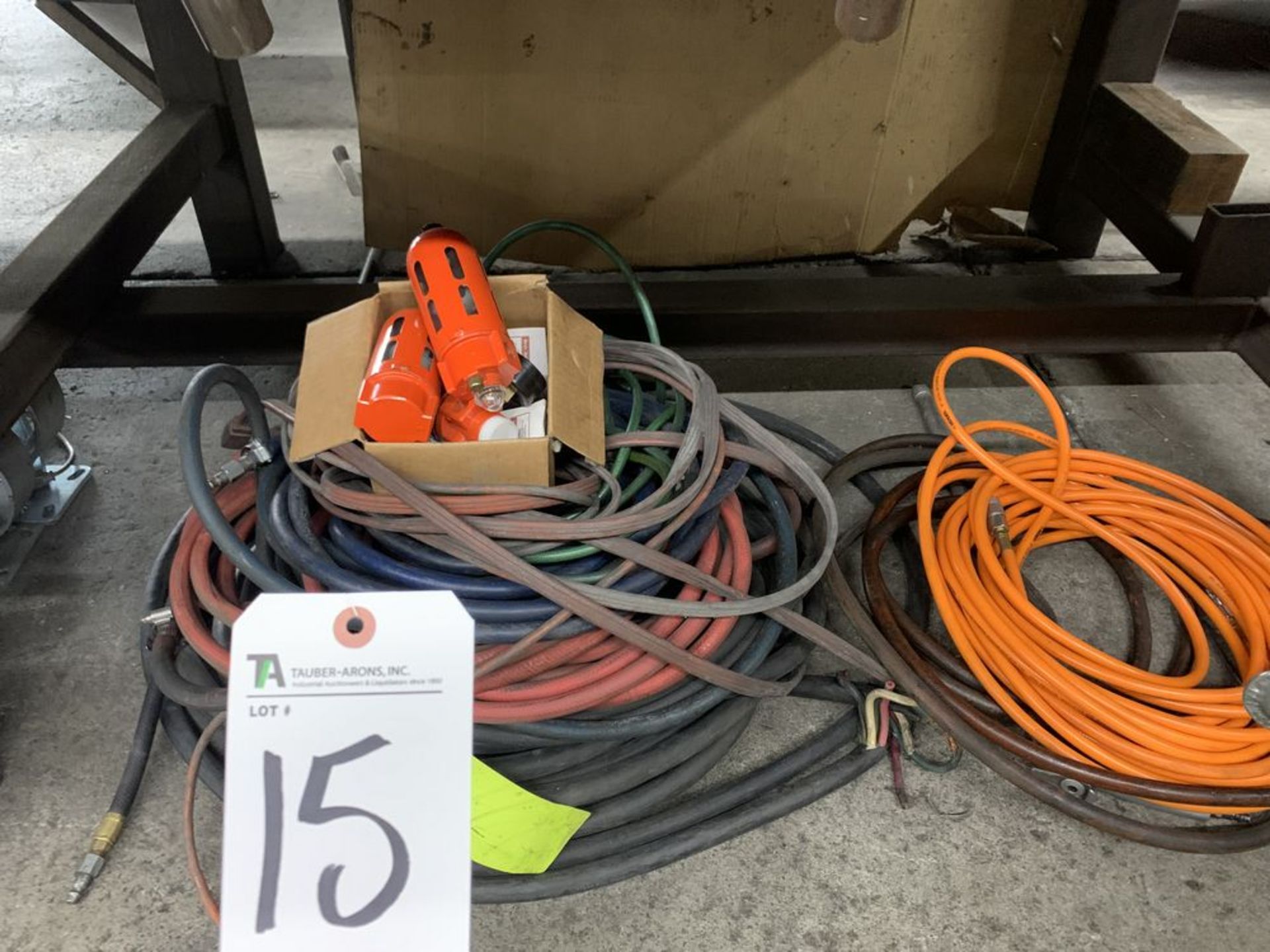 (Lot) Hoses w/ Regulators