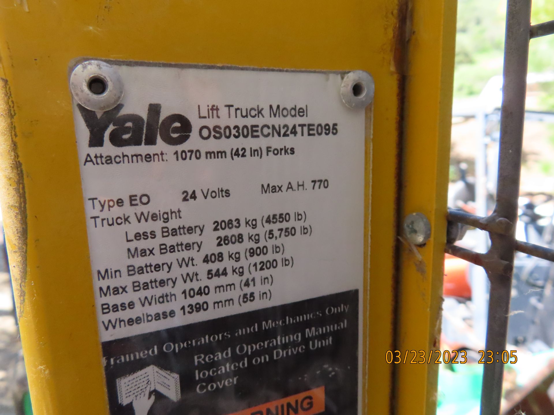 Yale Type EO 24 Volt 3,000lb Stand-Up - Image 4 of 4