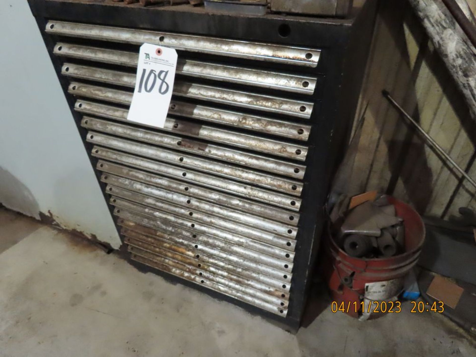 (Lot) 18-Drawer Tool Cabinet w/ Carbide