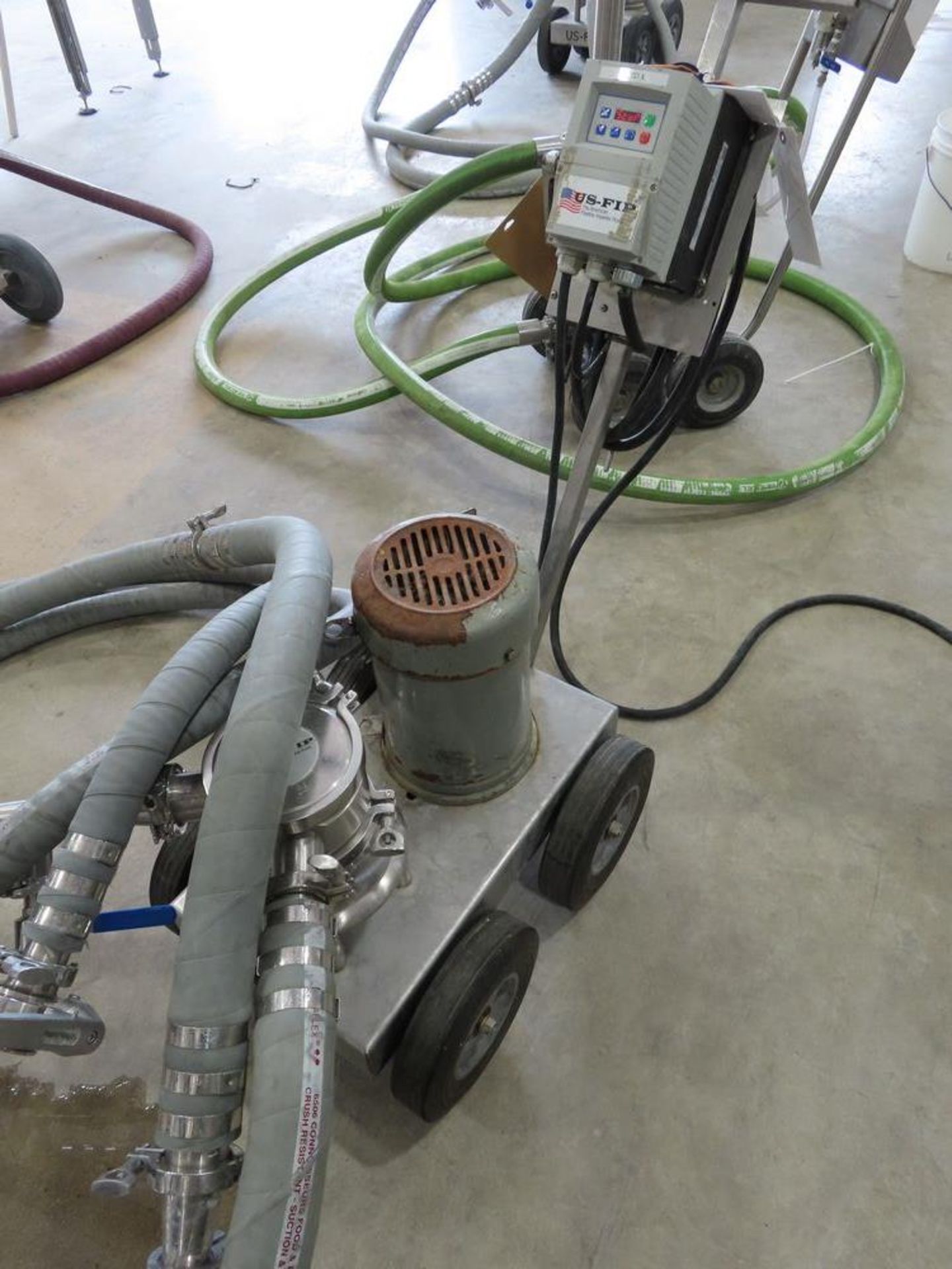 US-Fip, 3hp Impeller Pump w/ Hose & Lens AC - Image 2 of 2